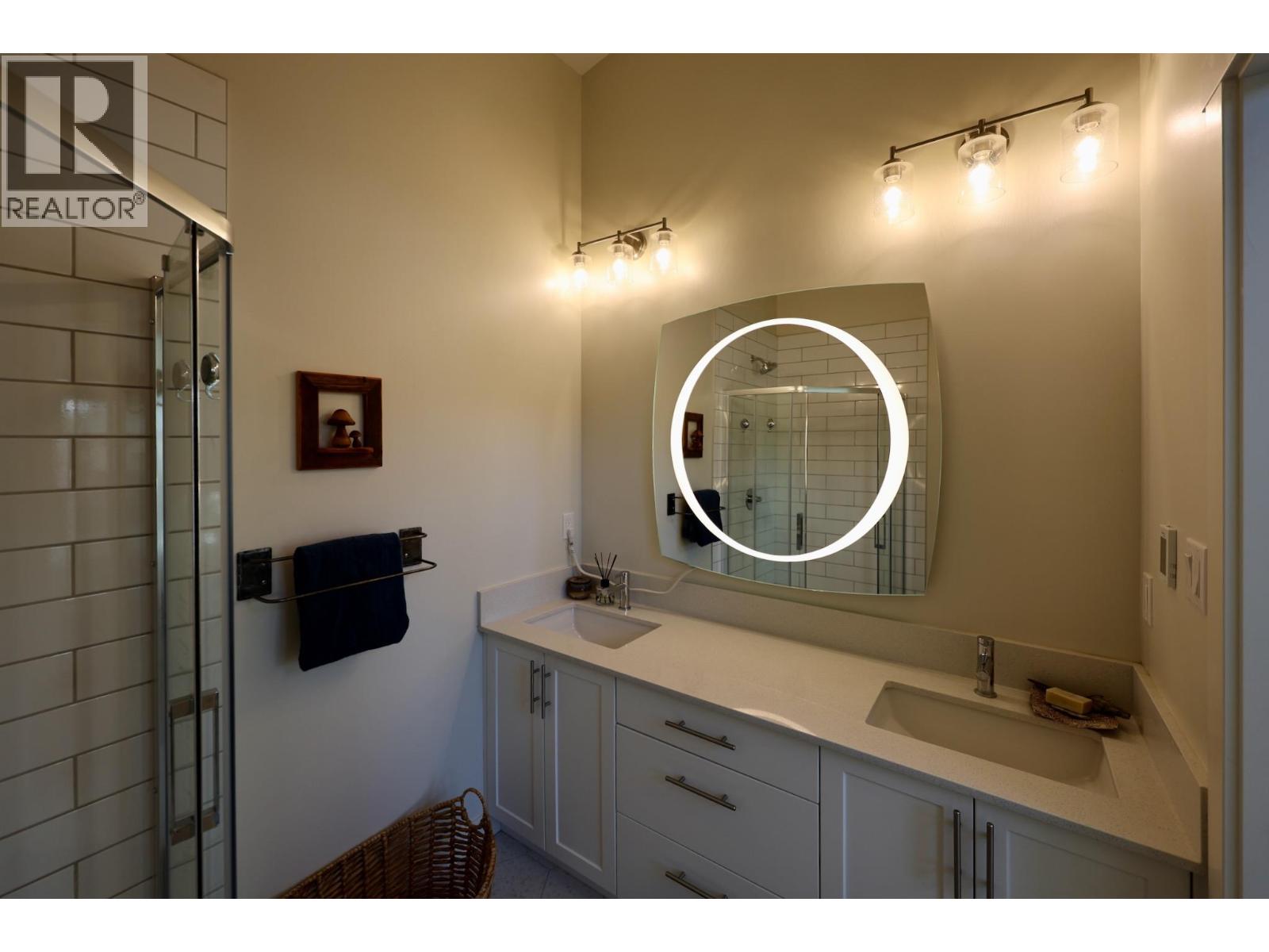 1512 Granite Drive Unit# 11, Golden, British Columbia  V0A 1H3 - Photo 7 - 10385862