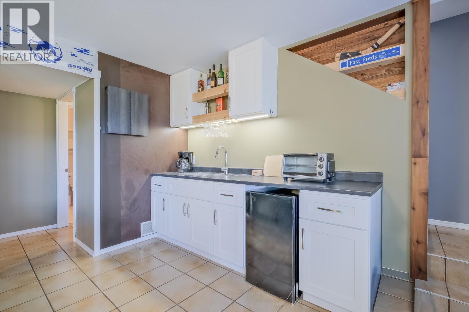 11420 Darlene Road, Lake Country, British Columbia  V4V 1Y4 - Photo 27 - 10385737