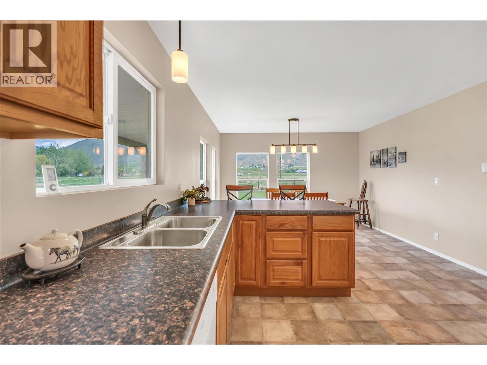 1911 Stewart Road, Cawston, British Columbia  V0X 1C1 - Photo 12 - 10385915