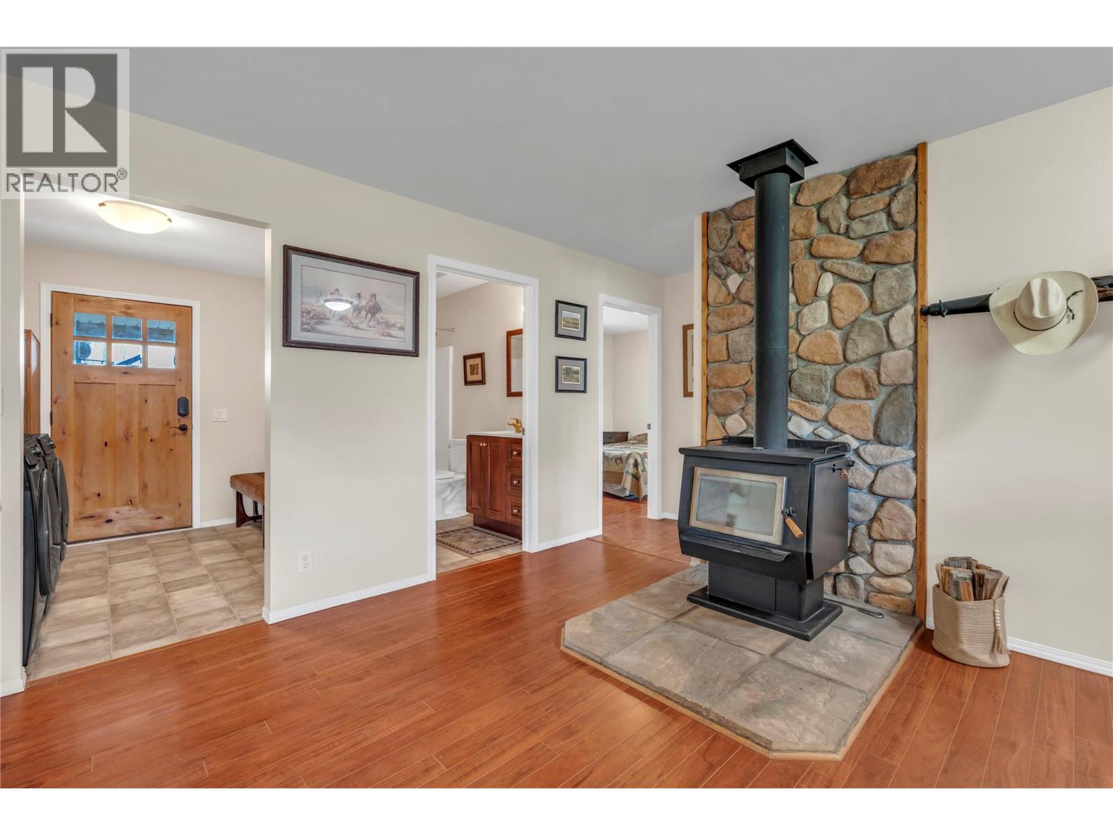 1911 Stewart Road, Cawston, British Columbia  V0X 1C1 - Photo 8 - 10385915