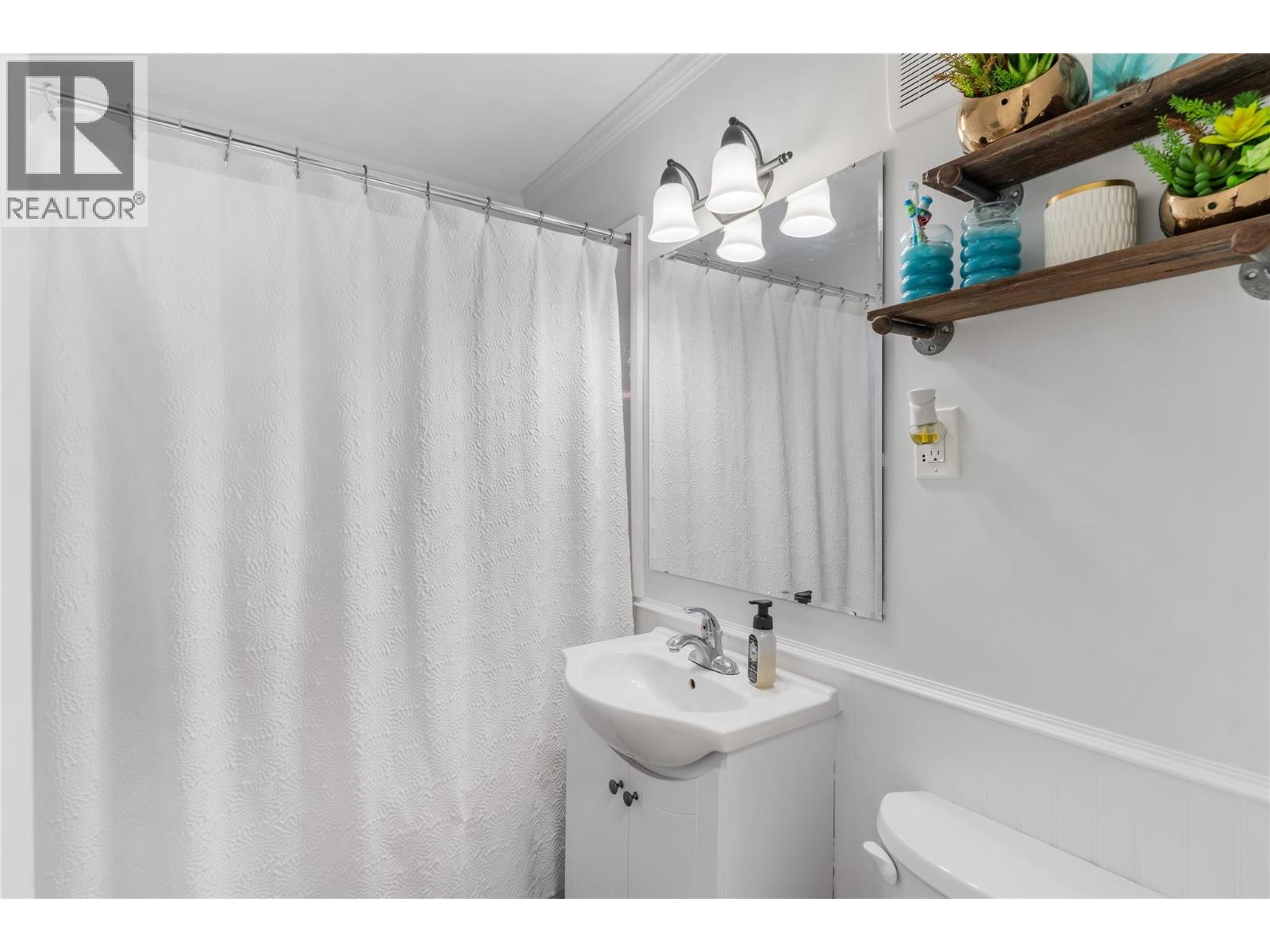 3504 16 Street, Vernon, British Columbia  V1T 3X6 - Photo 18 - 10385847