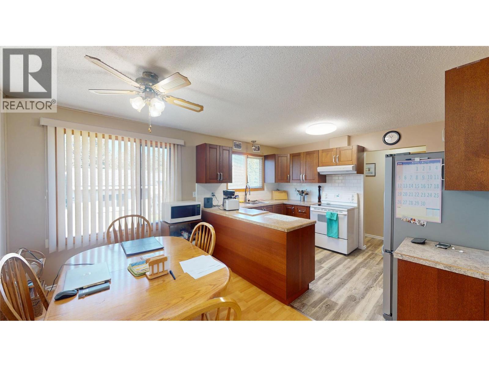 2724 2b Street S, Cranbrook, British Columbia  V1C 5G2 - Photo 10 - 10385375