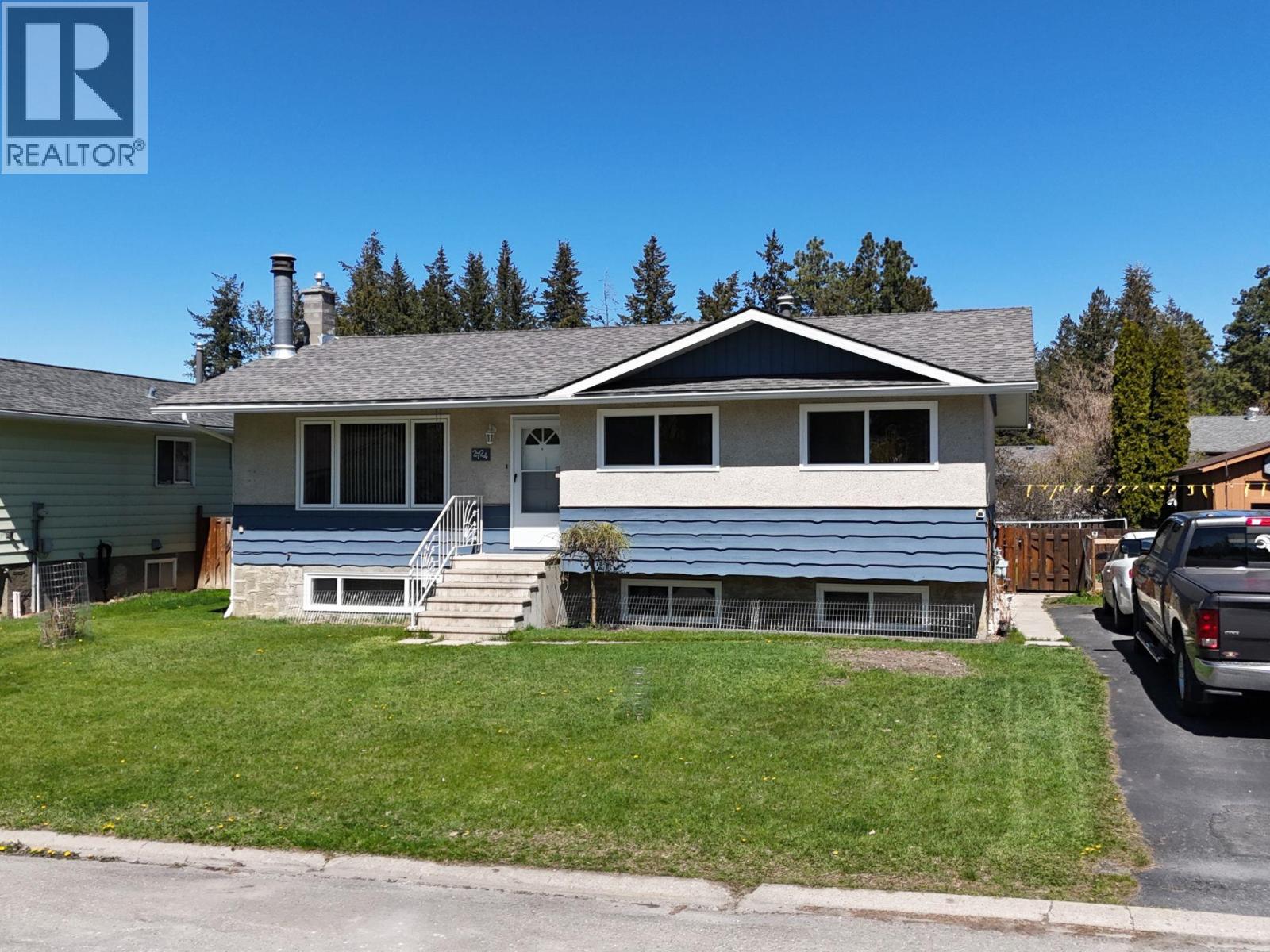 2724 2b Street S, Cranbrook, British Columbia  V1C 5G2 - Photo 2 - 10385375
