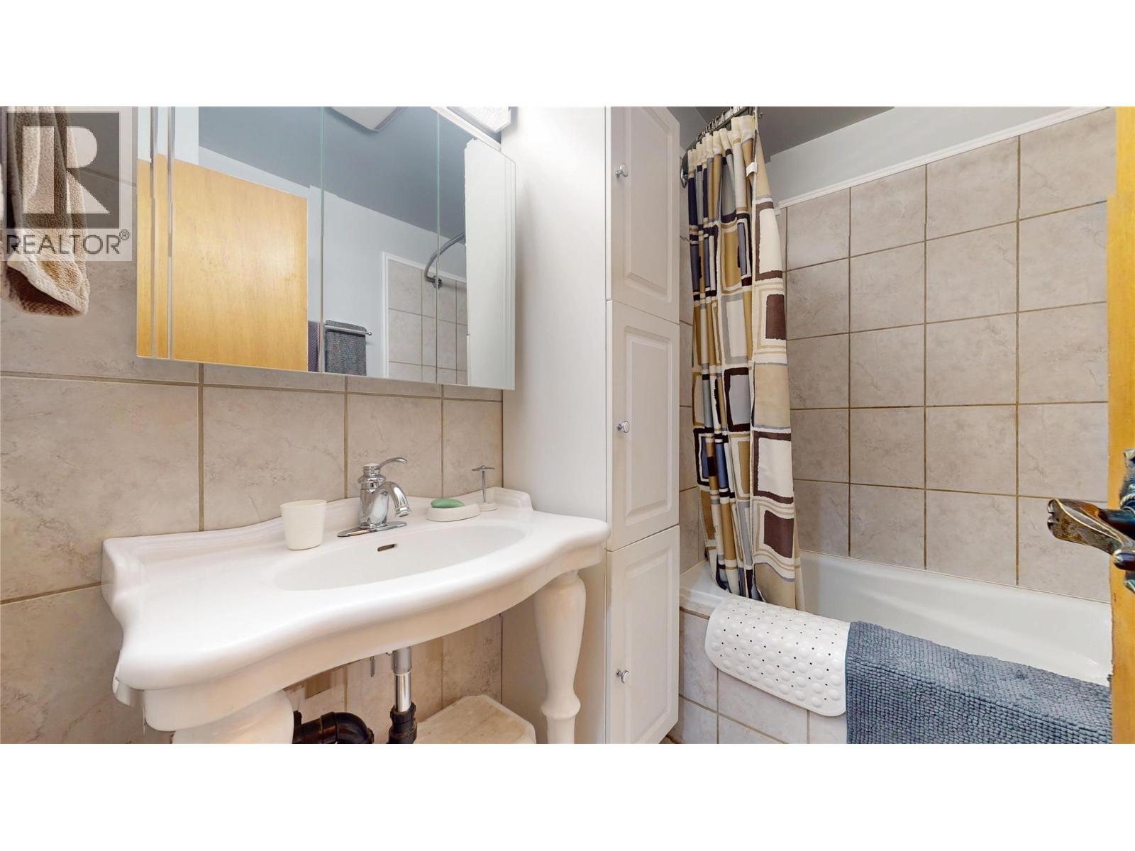 2724 2b Street S, Cranbrook, British Columbia  V1C 5G2 - Photo 22 - 10385375