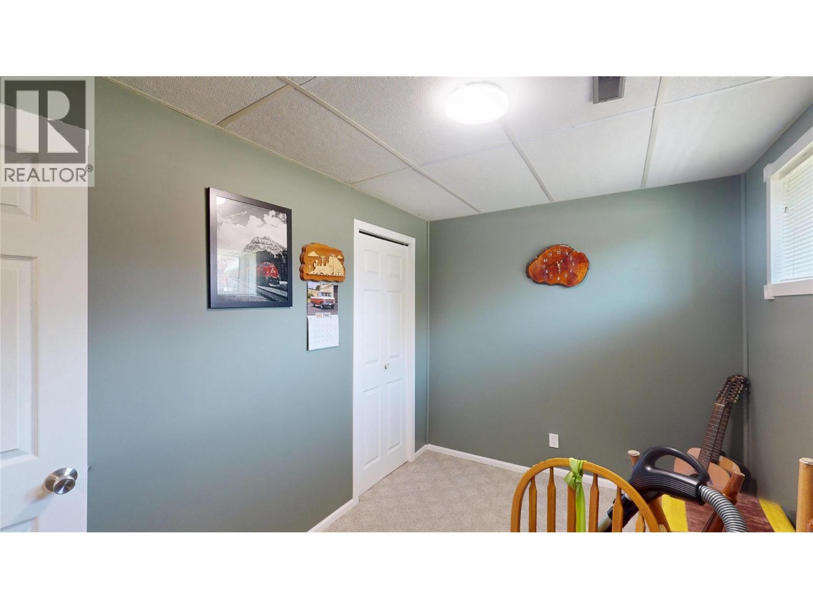 2724 2b Street S, Cranbrook, British Columbia  V1C 5G2 - Photo 30 - 10385375