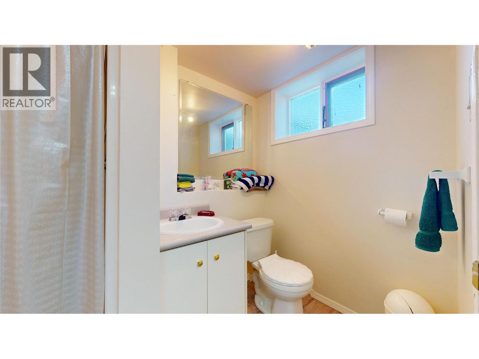 2724 2b Street S, Cranbrook, British Columbia  V1C 5G2 - Photo 33 - 10385375