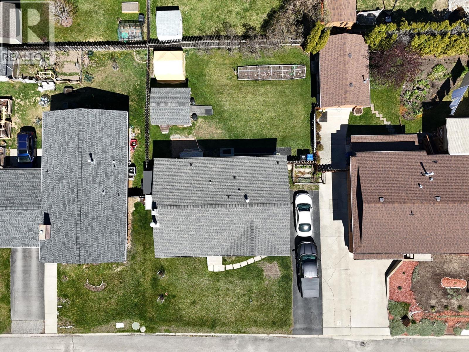 2724 2b Street S, Cranbrook, British Columbia  V1C 5G2 - Photo 4 - 10385375