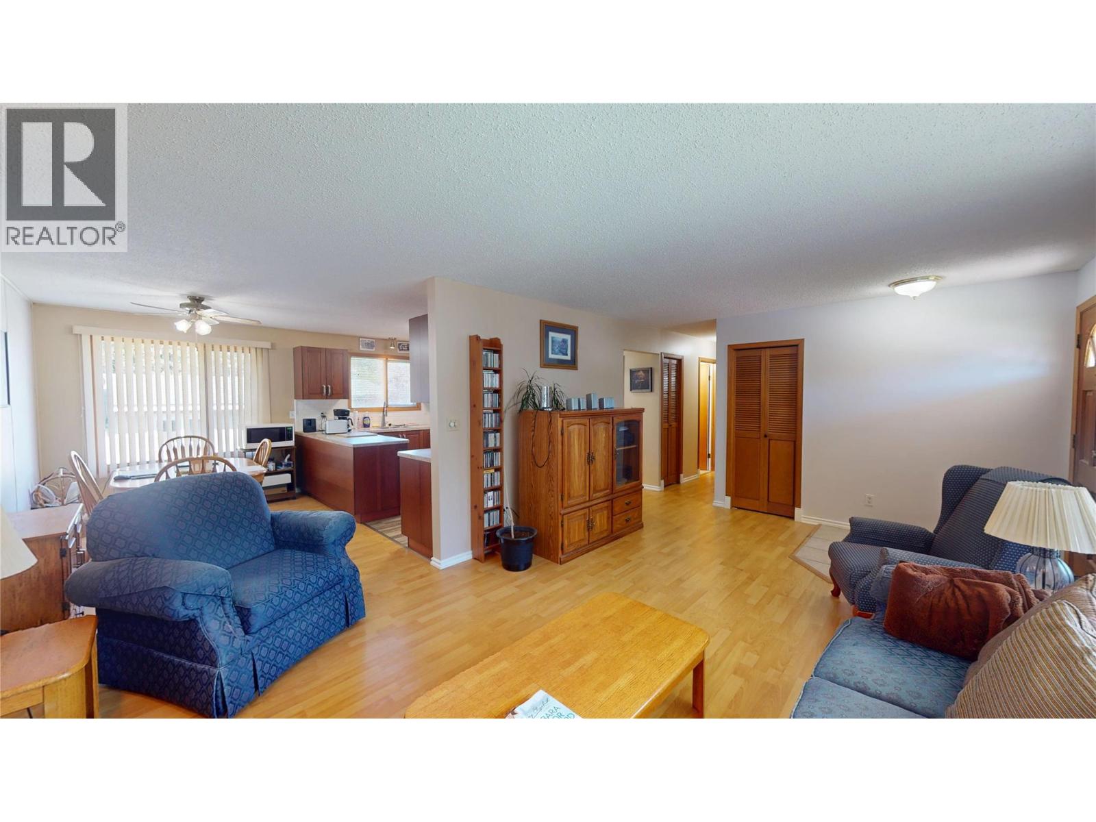 2724 2b Street S, Cranbrook, British Columbia  V1C 5G2 - Photo 8 - 10385375