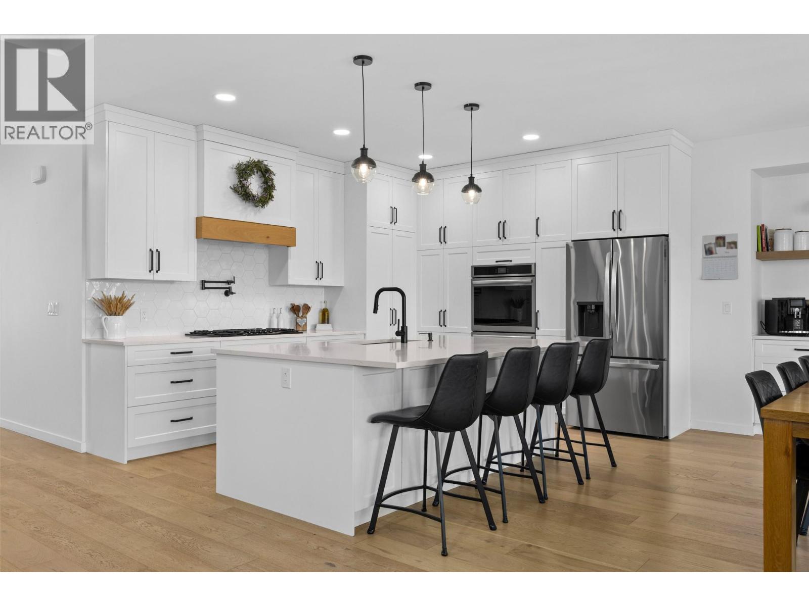 926 Mt Griffin Road, Vernon, British Columbia  V1B 0A5 - Photo 7 - 10385853