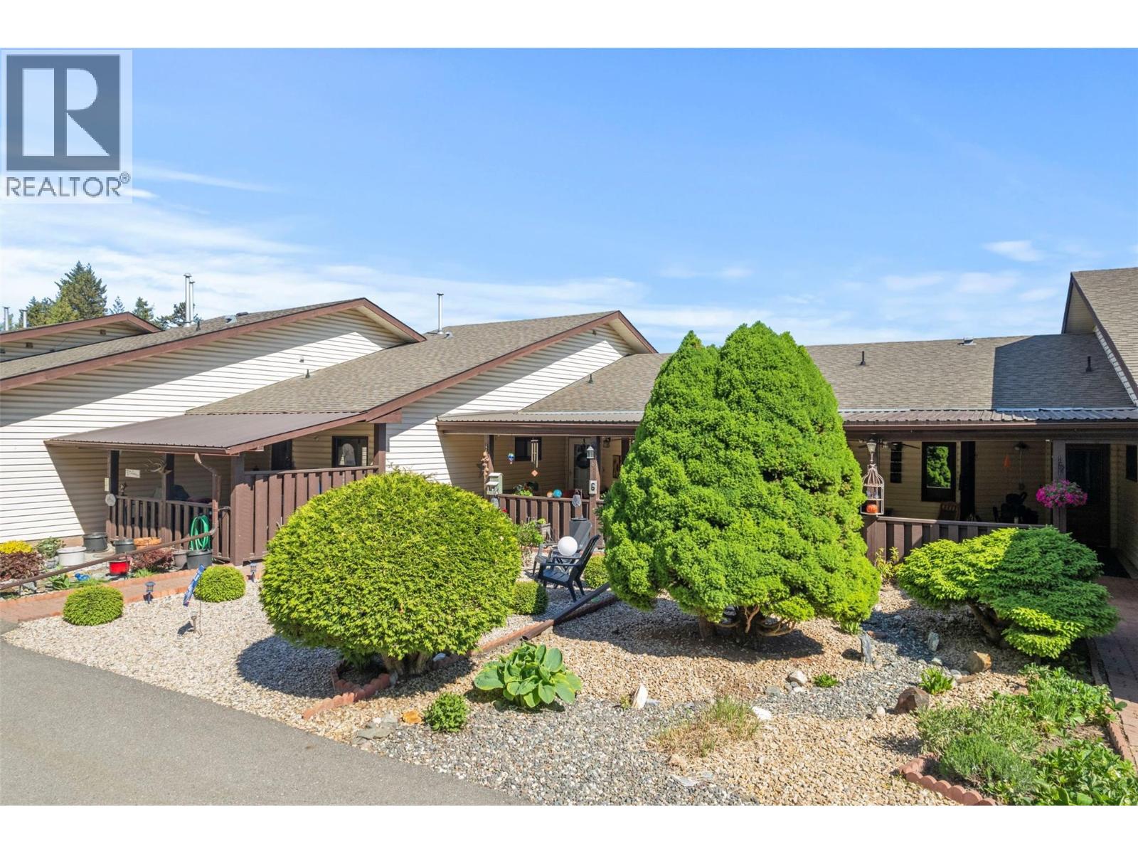1215 Notch Hill Road Unit# 7, Sorrento, British Columbia  V0E 2W0 - Photo 2 - 10384614
