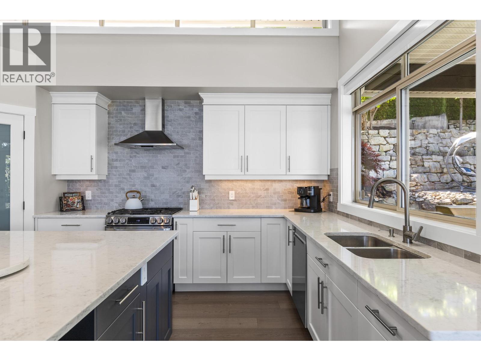 421 Edgemont Court, Kelowna, British Columbia  V1W 2Z4 - Photo 22 - 10384316