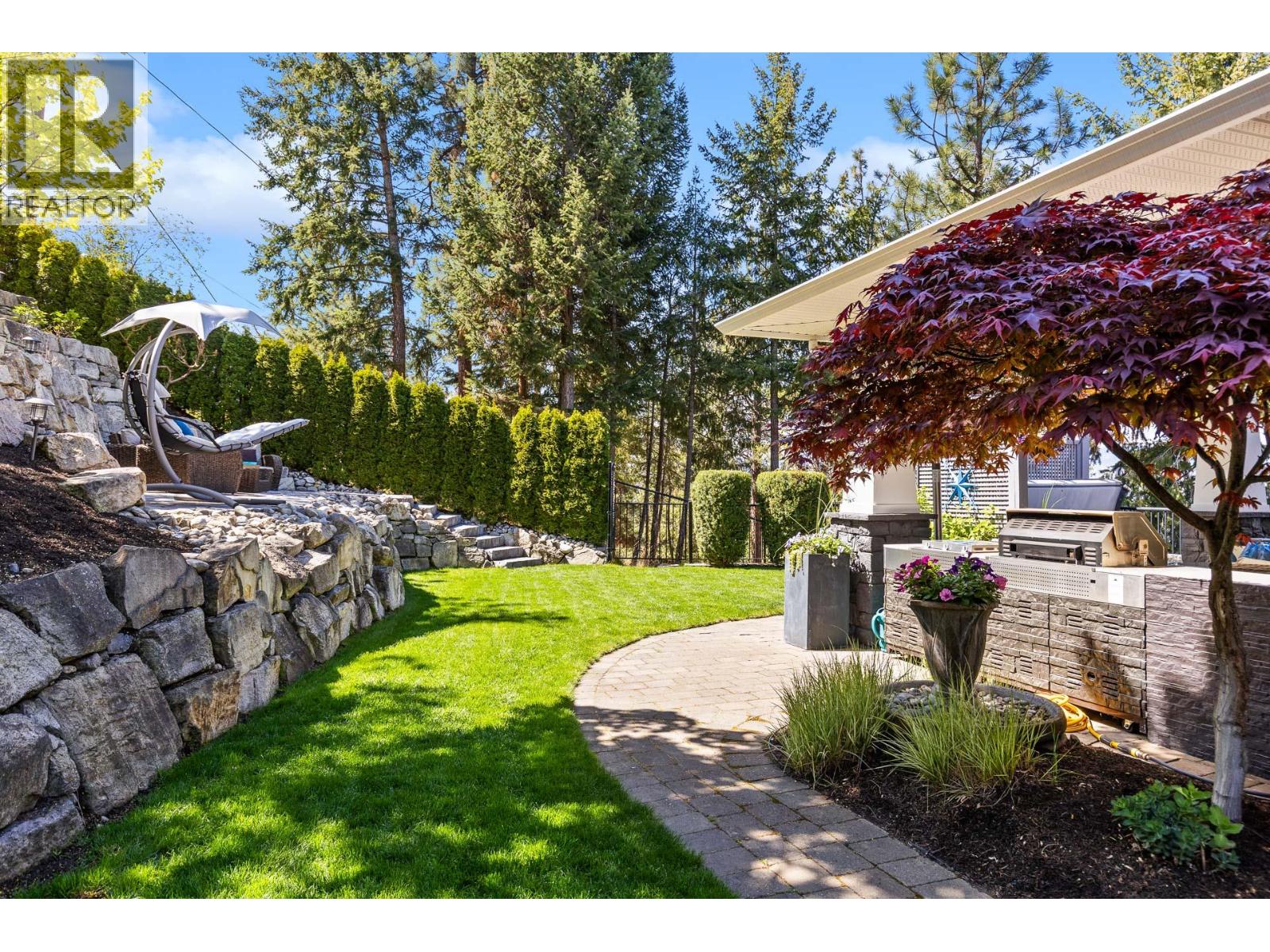 421 Edgemont Court, Kelowna, British Columbia  V1W 2Z4 - Photo 6 - 10384316