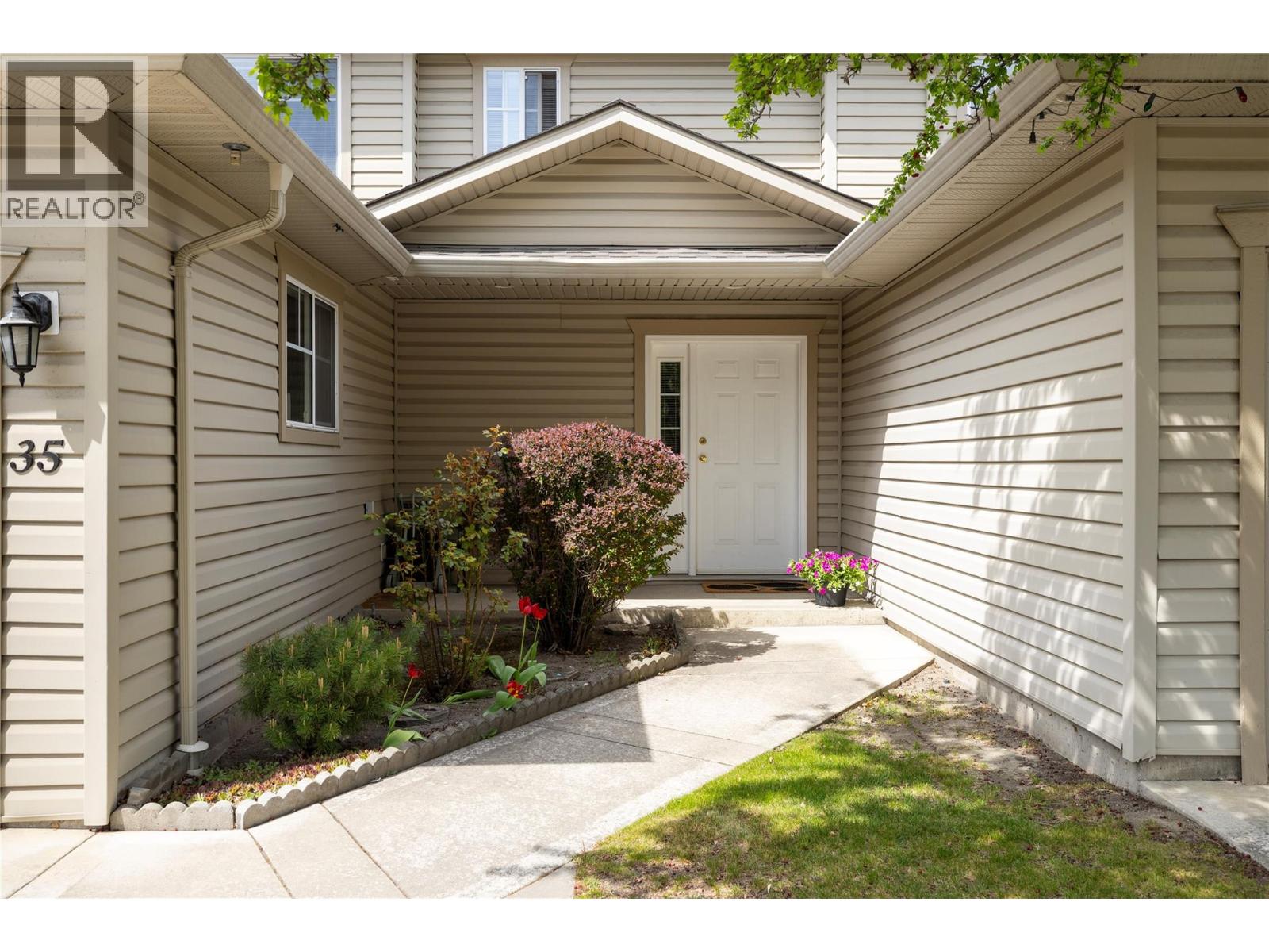 5886 Okanagan Landing Road Unit# 35, Vernon, British Columbia  V1H 1S1 - Photo 2 - 10385962