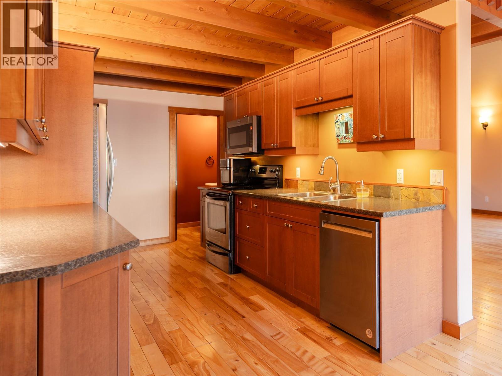 1901 Choquette Avenue Unit# 404, Nelson, British Columbia  V1L 7B8 - Photo 19 - 10385838