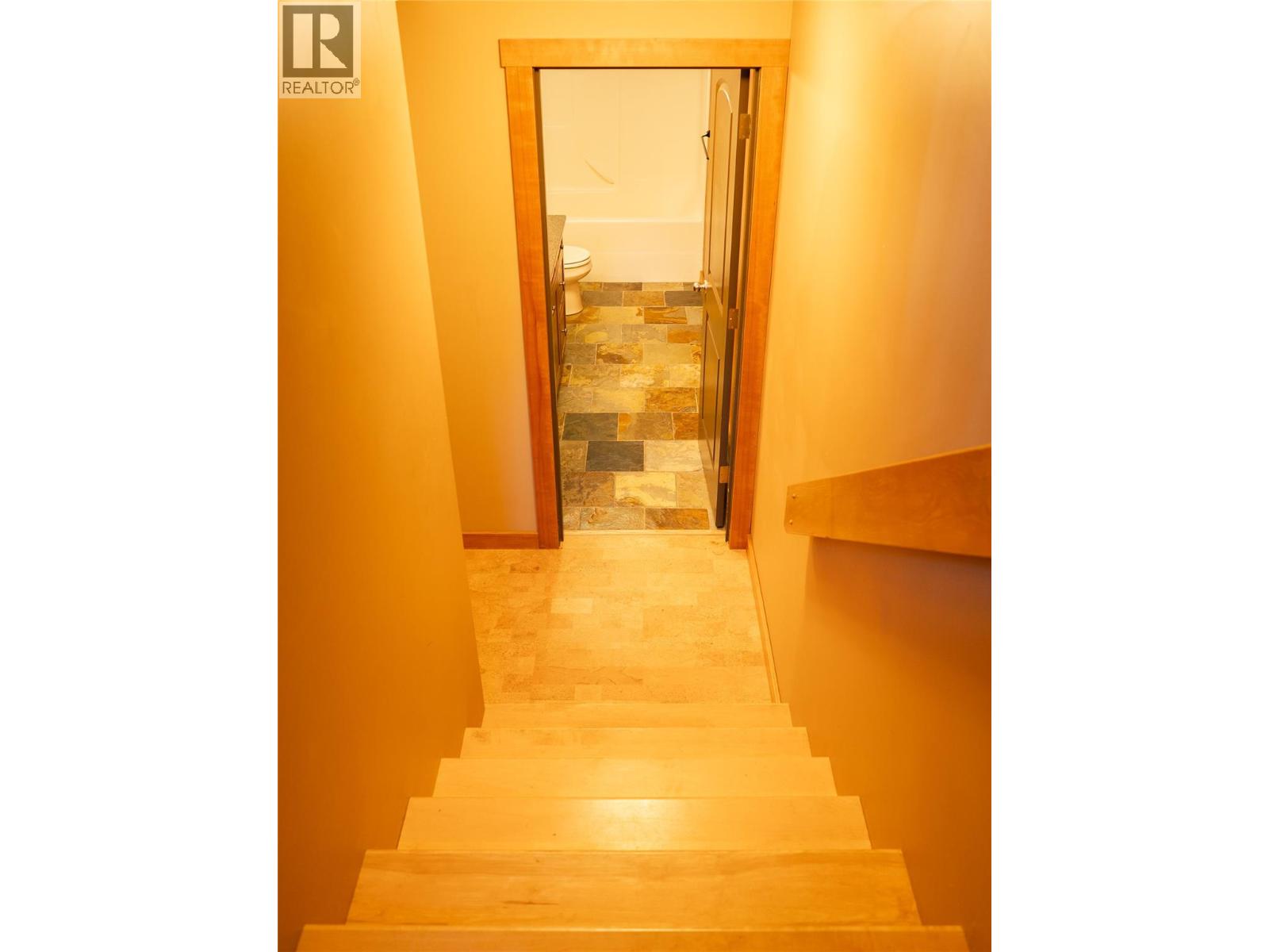 1901 Choquette Avenue Unit# 404, Nelson, British Columbia  V1L 7B8 - Photo 39 - 10385838