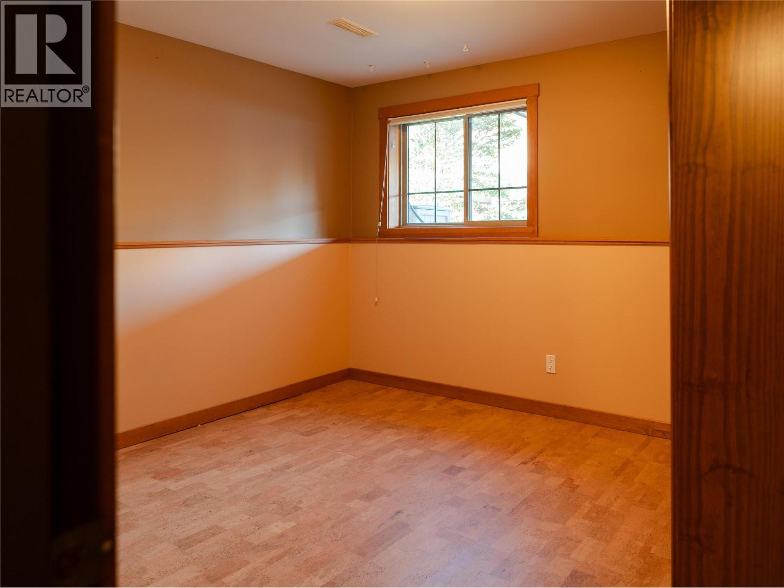 1901 Choquette Avenue Unit# 404, Nelson, British Columbia  V1L 7B8 - Photo 54 - 10385838