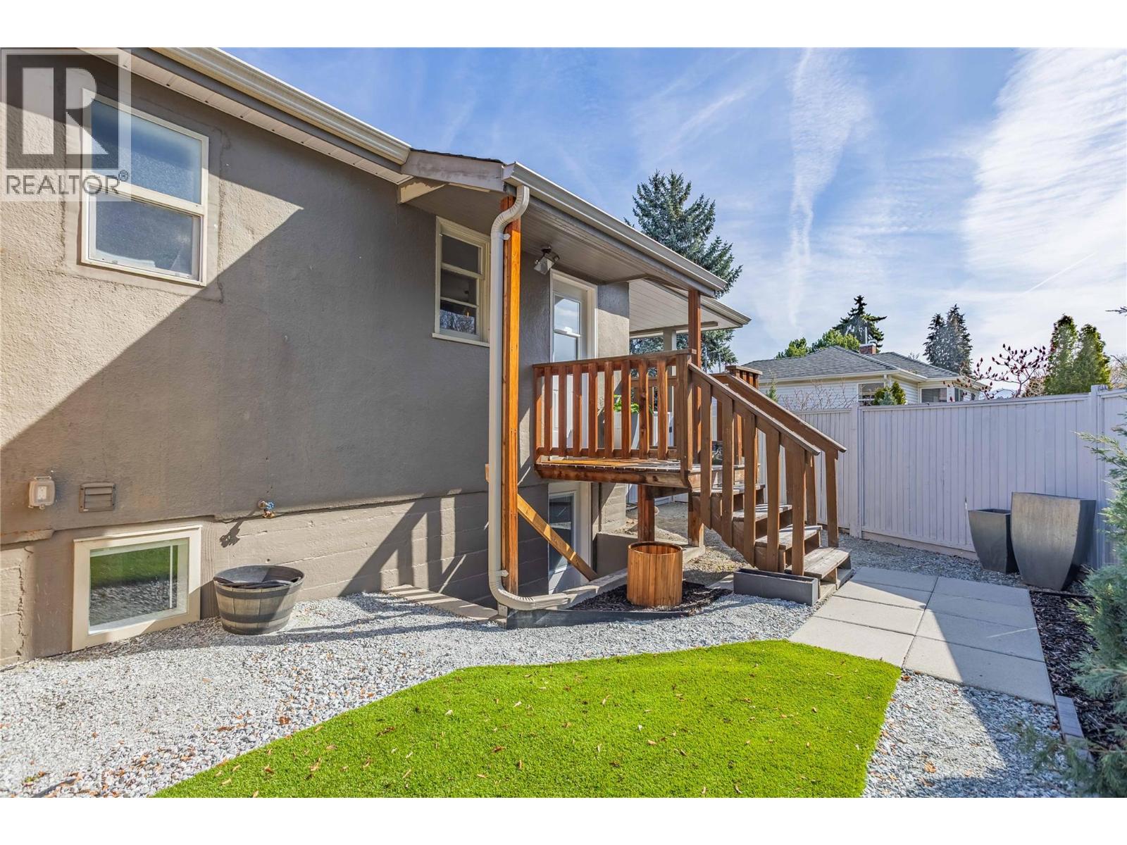 1347 Highland Drive S, Kelowna, British Columbia  V1Y 3V9 - Photo 37 - 10383532