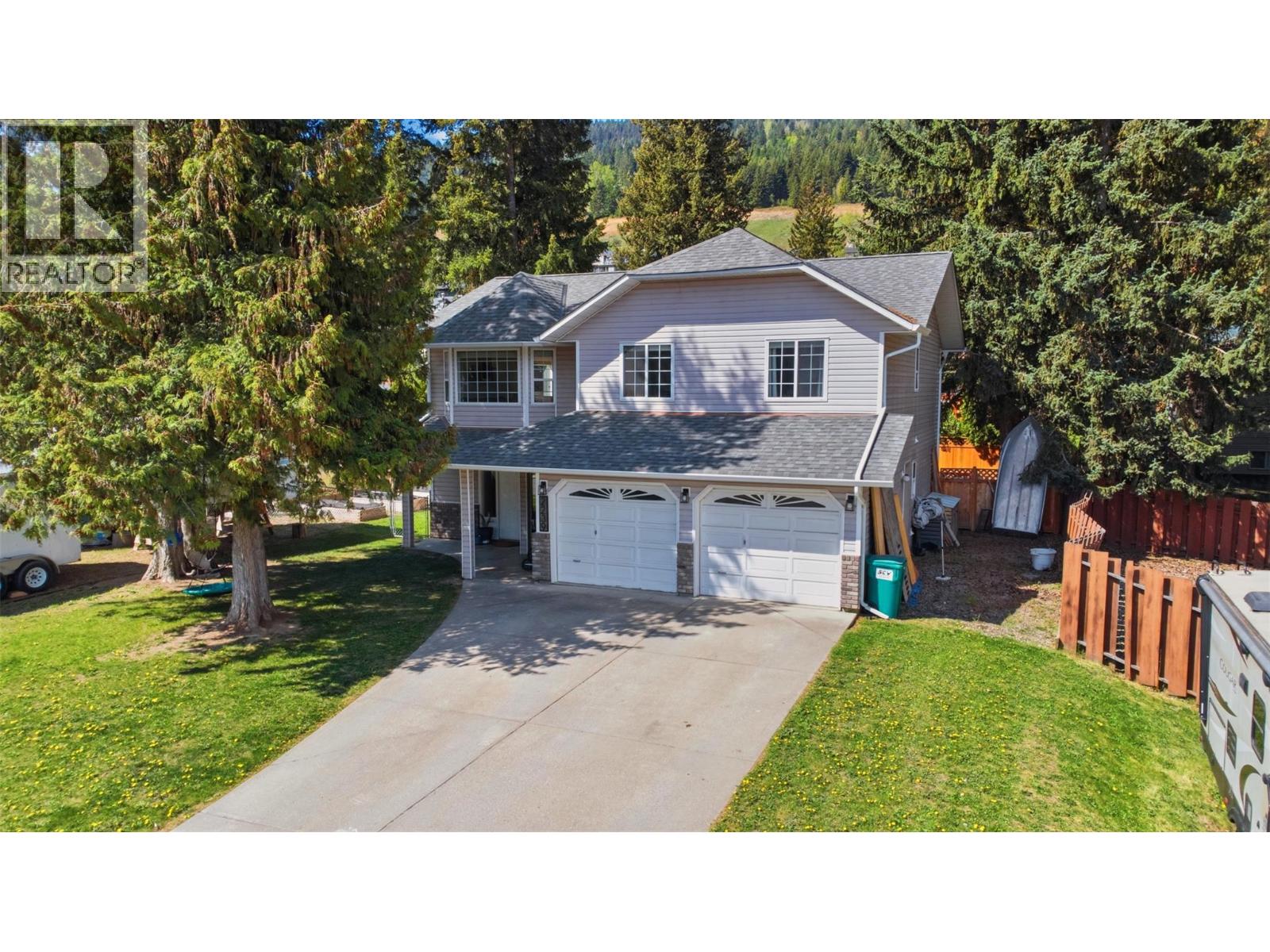 2239 Linea Crescent, Lumby, British Columbia  V0E 2G0 - Photo 2 - 10385866