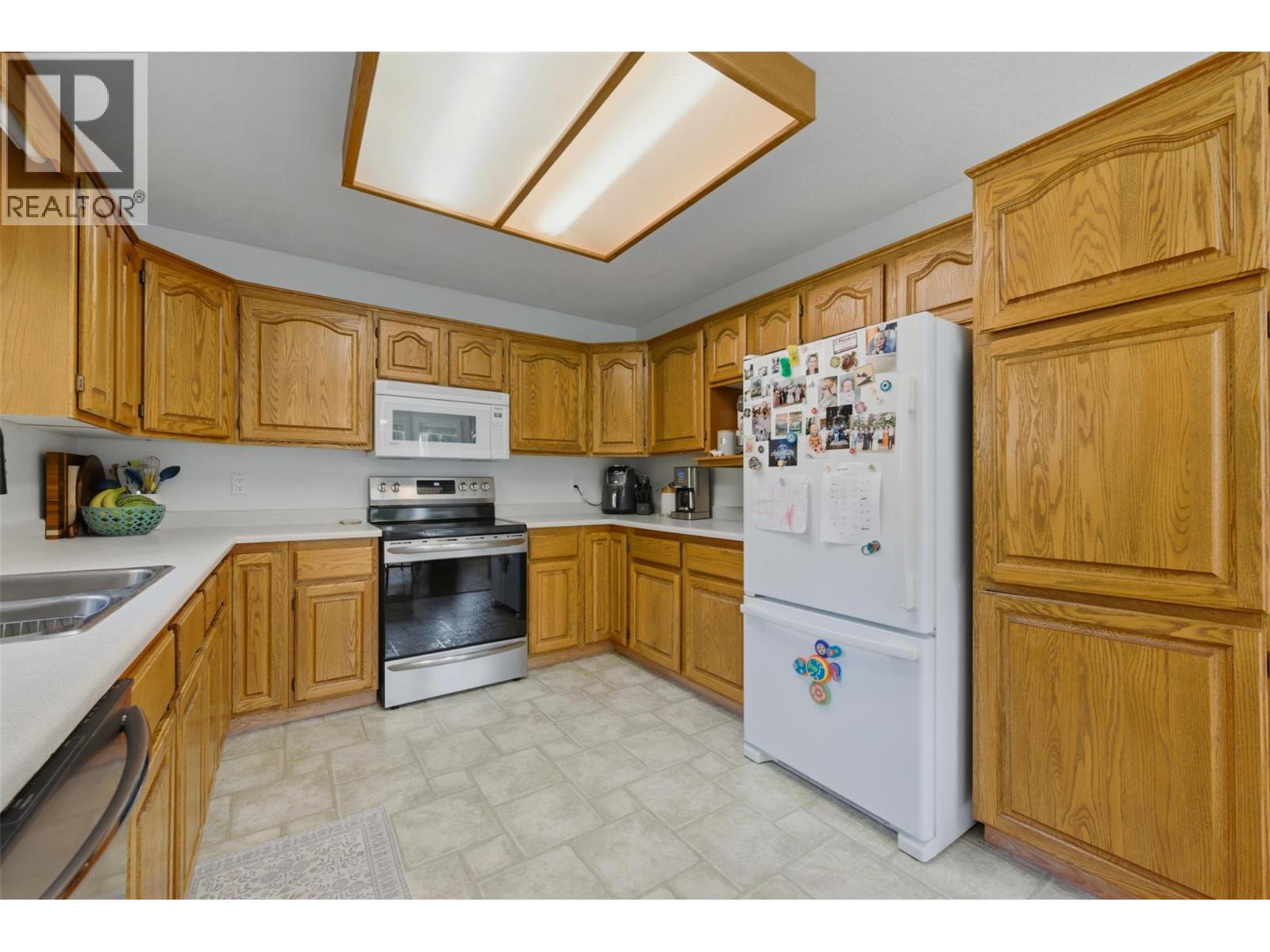 2239 Linea Crescent, Lumby, British Columbia  V0E 2G0 - Photo 30 - 10385866
