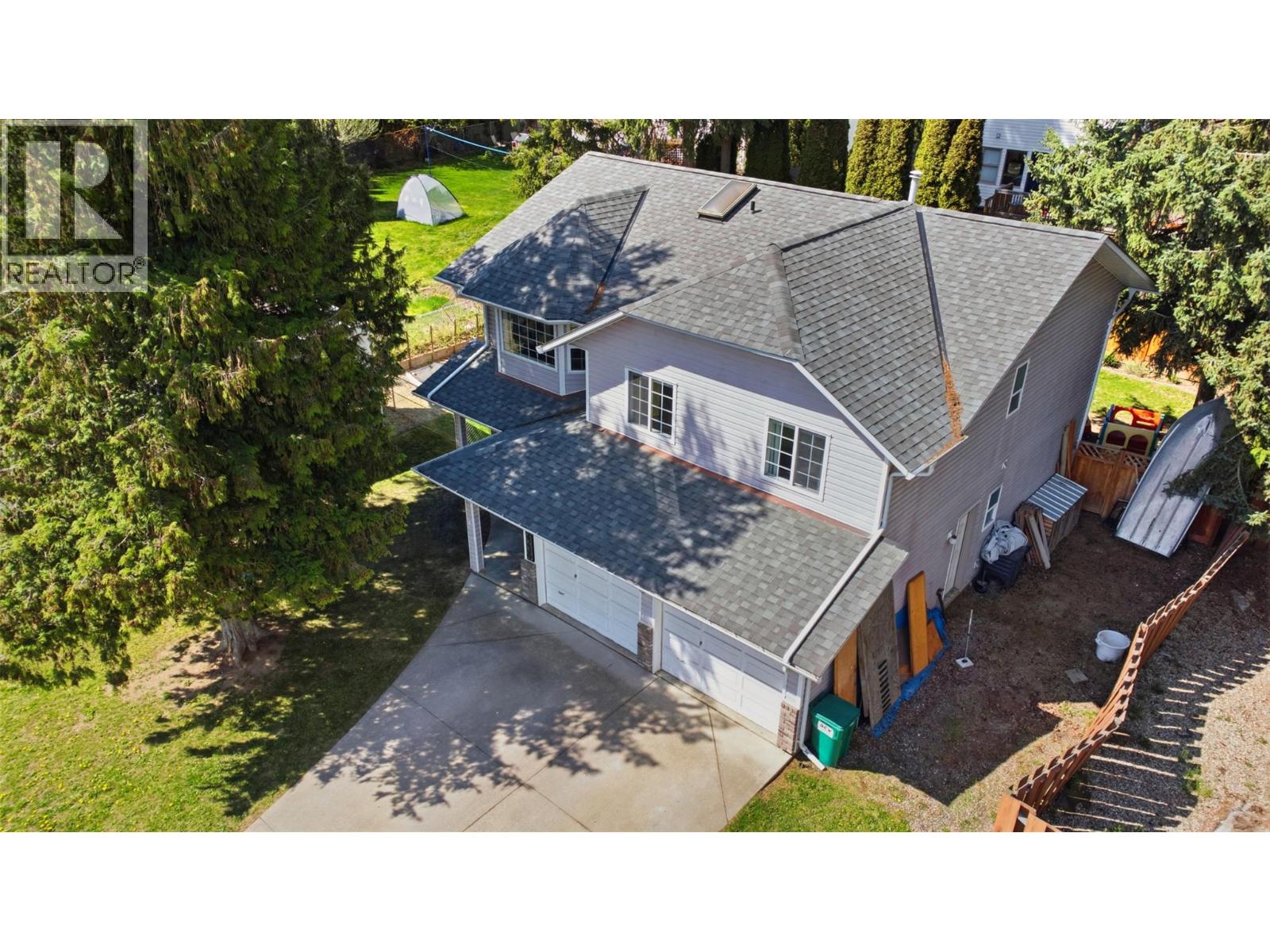 2239 Linea Crescent, Lumby, British Columbia  V0E 2G0 - Photo 4 - 10385866