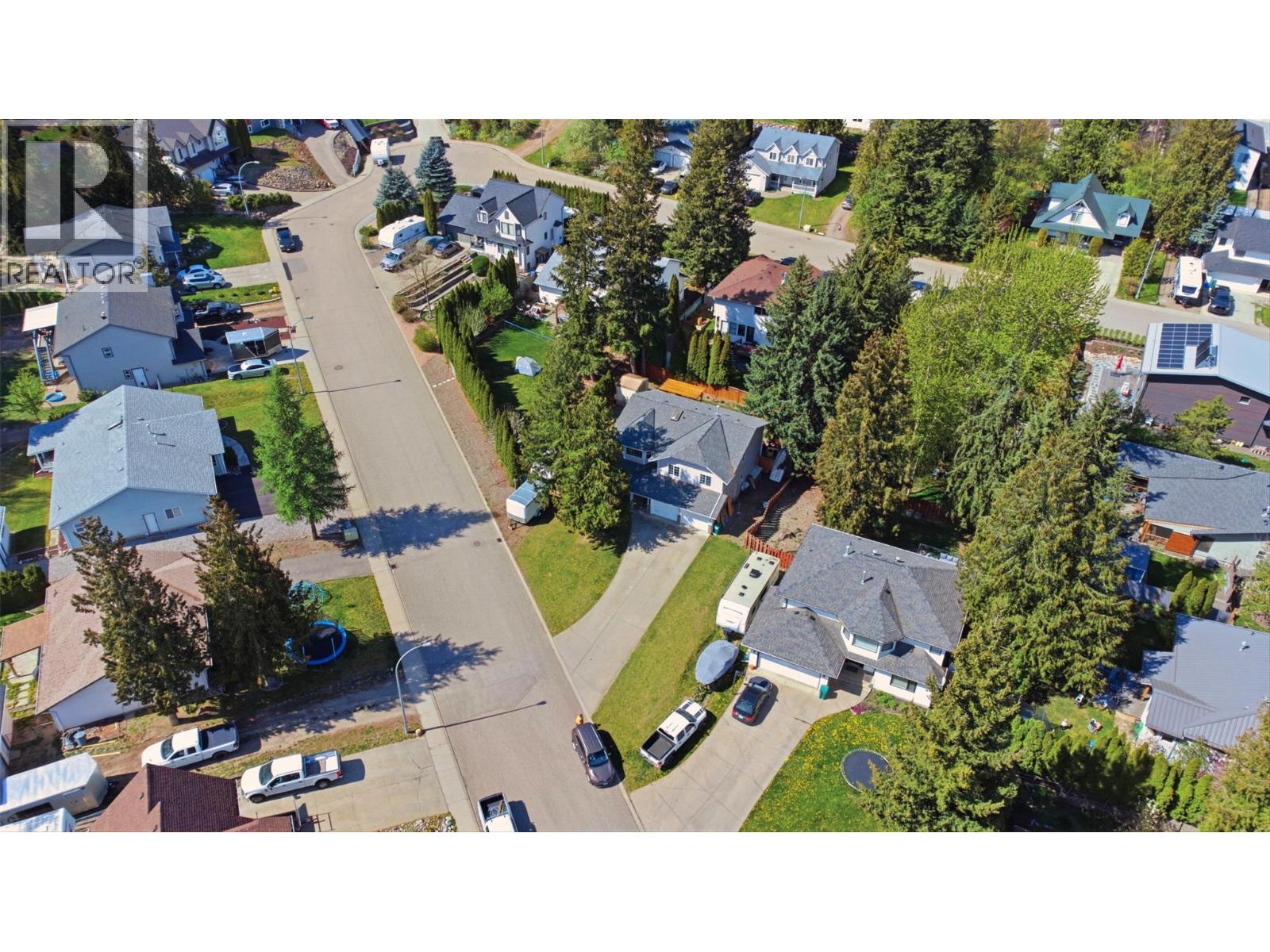 2239 Linea Crescent, Lumby, British Columbia  V0E 2G0 - Photo 6 - 10385866