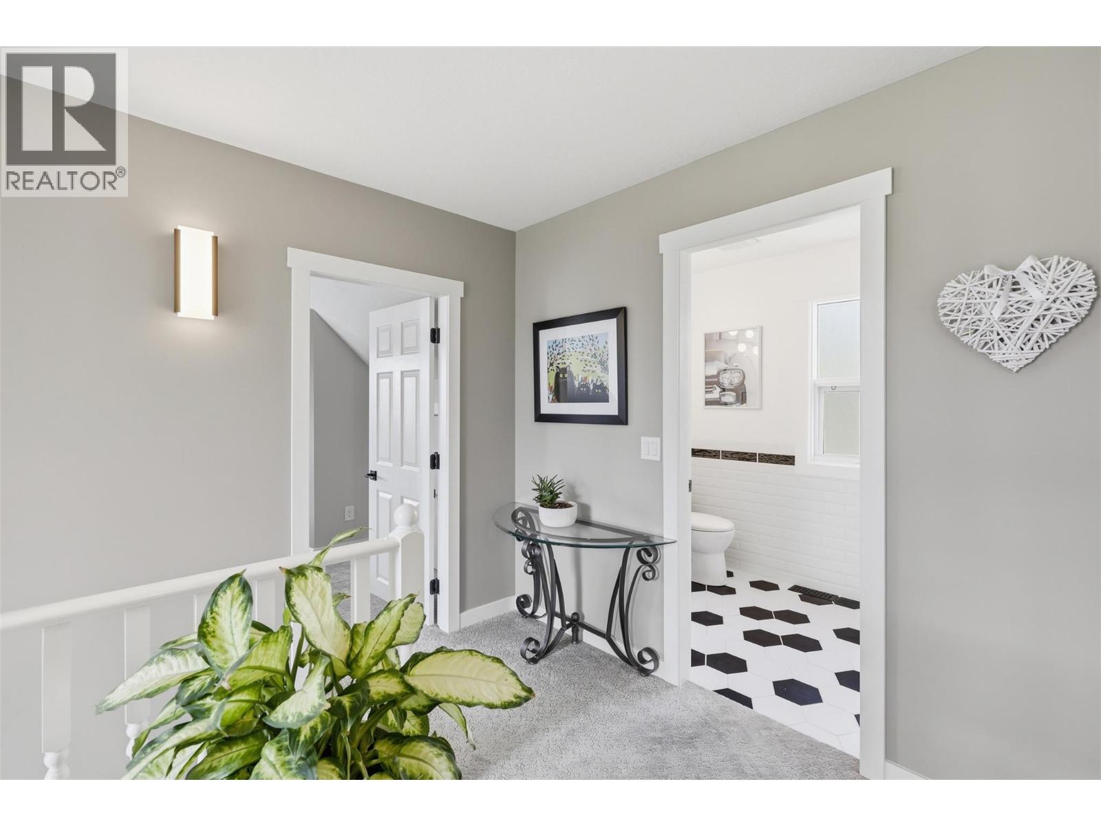 3335 Shuswap Road, Kamloops, British Columbia  V2H 1T2 - Photo 37 - 10385969