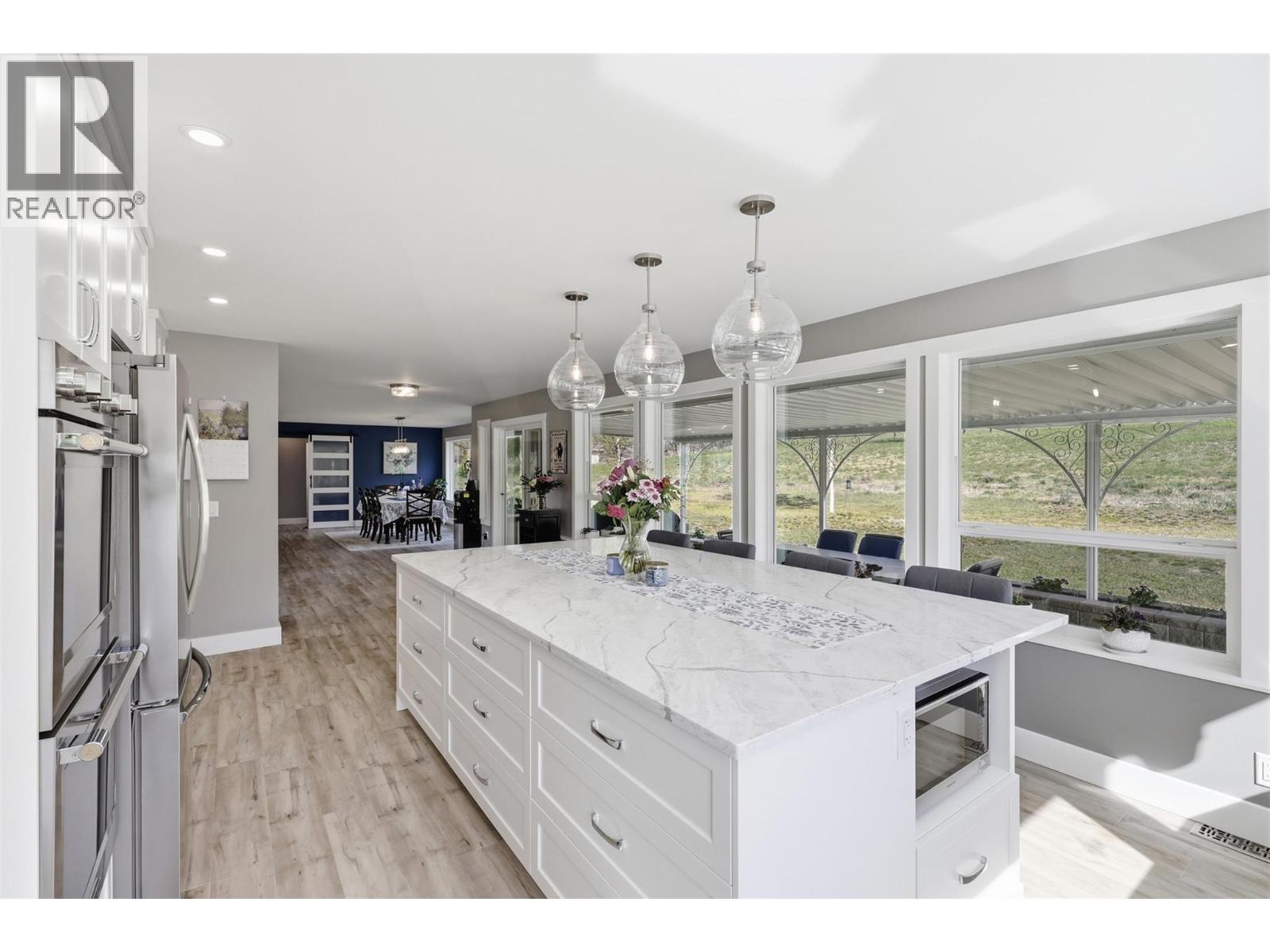 3335 Shuswap Road, Kamloops, British Columbia  V2H 1T2 - Photo 10 - 10385955