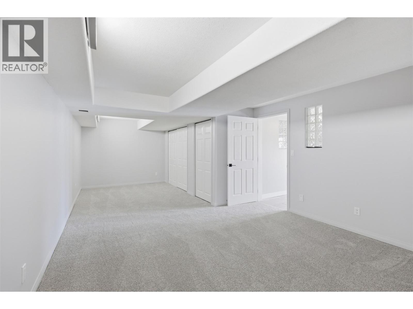 3335 Shuswap Road, Kamloops, British Columbia  V2H 1T2 - Photo 45 - 10385955