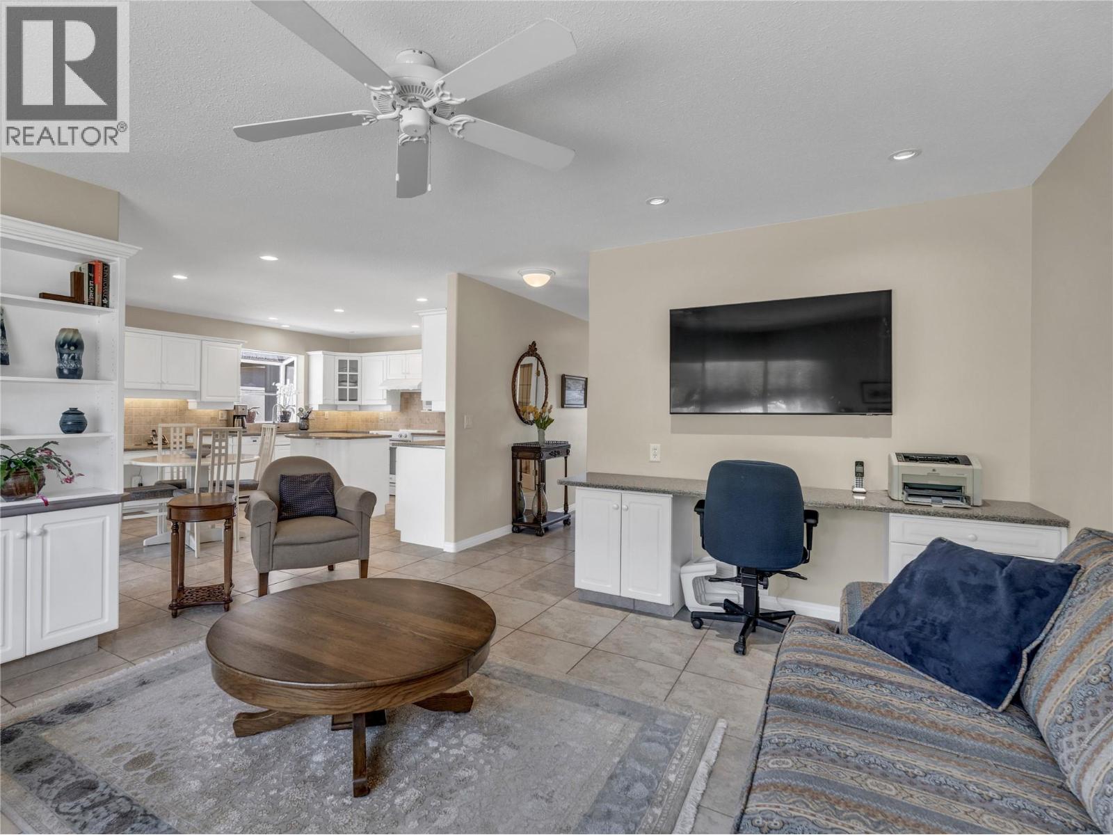 443 Ridge Place, Penticton, British Columbia  V2A 8N7 - Photo 13 - 10382960