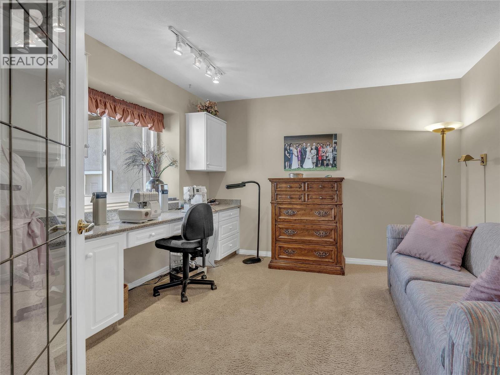 443 Ridge Place, Penticton, British Columbia  V2A 8N7 - Photo 15 - 10382960