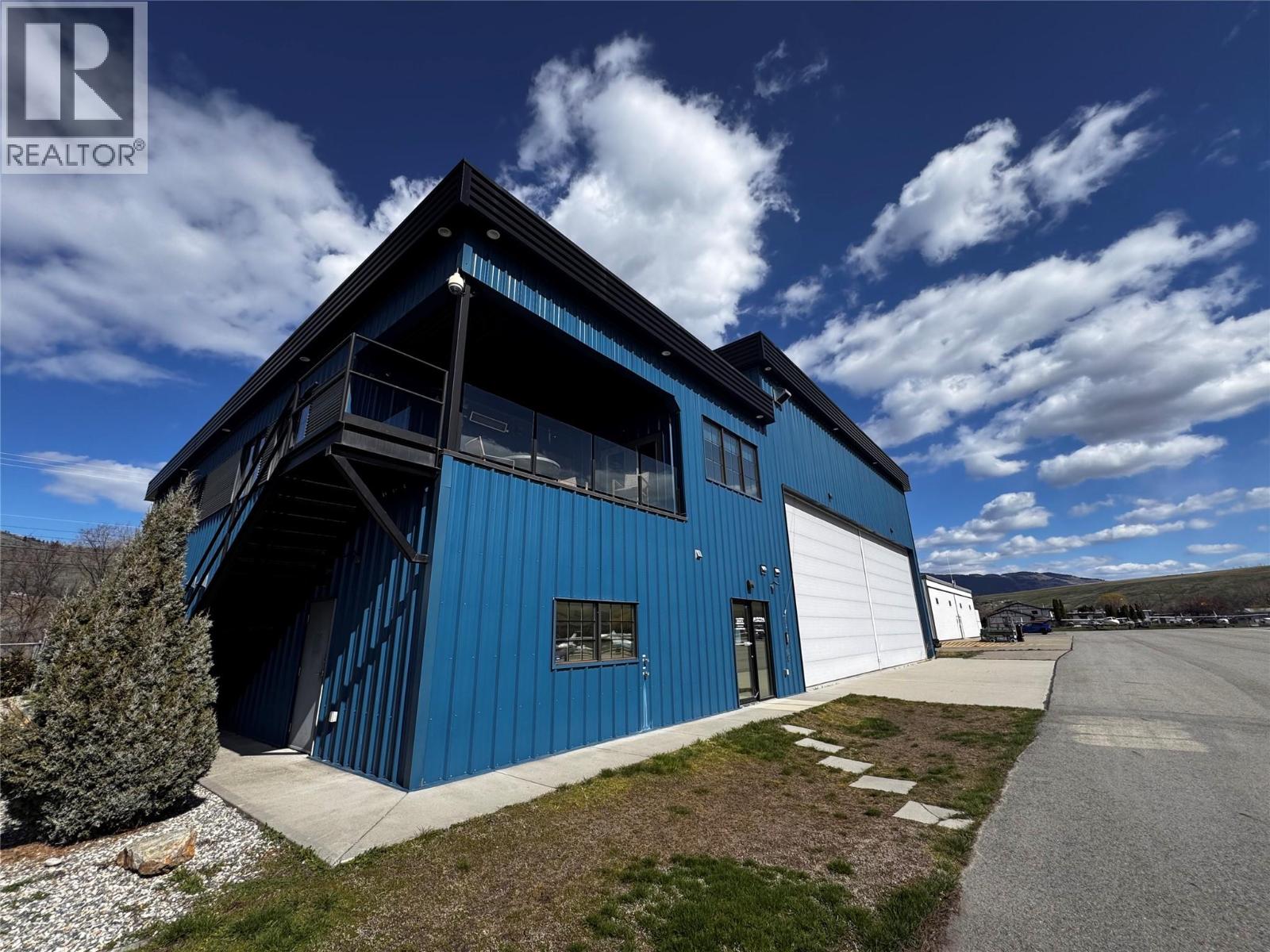 6200 Tronson Road, Vernon, British Columbia  V1H 1N5 - Photo 3 - 10385576