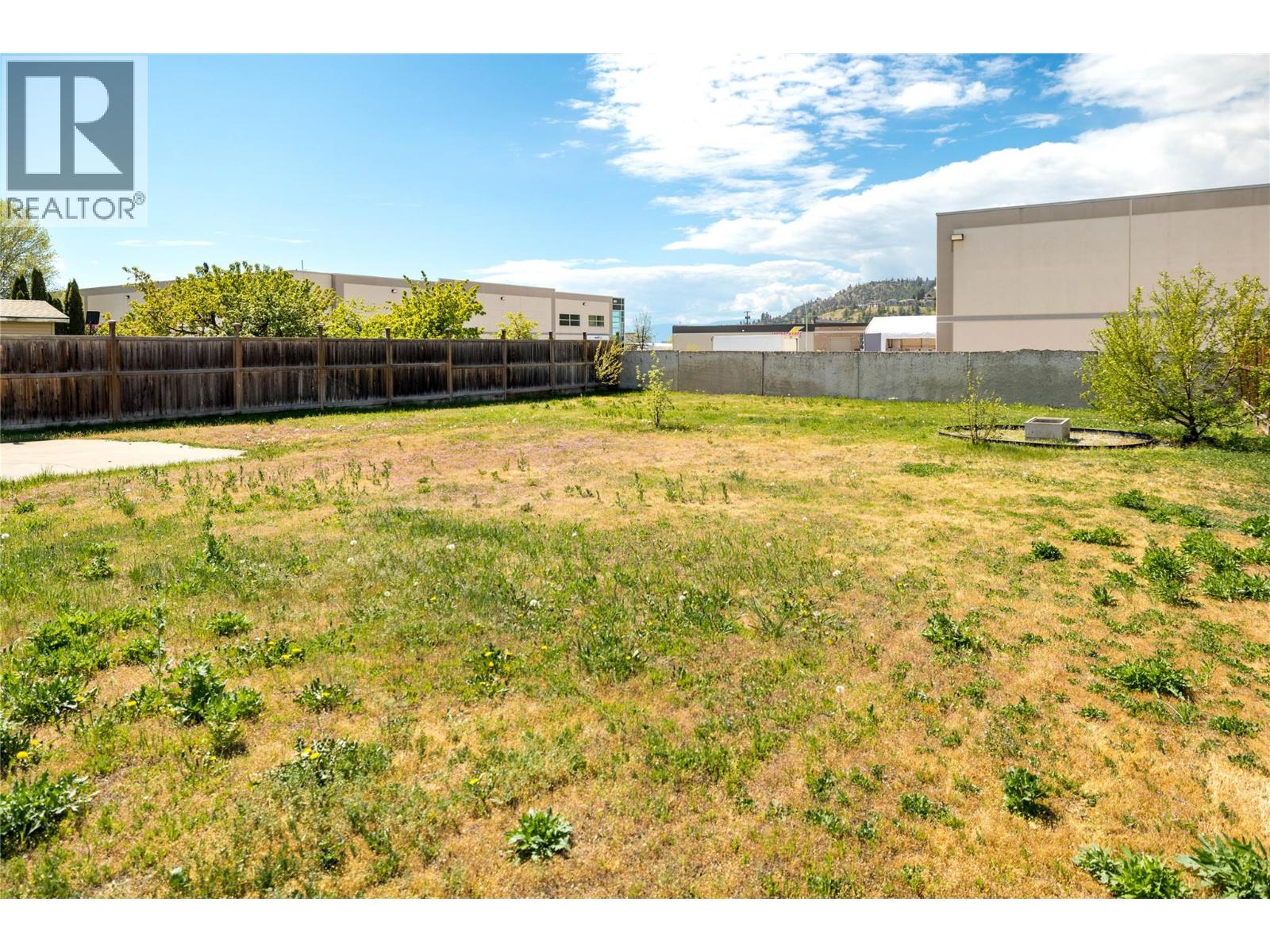 940 Mayfair Road, Kelowna, British Columbia  V1X 5G8 - Photo 12 - 10384512