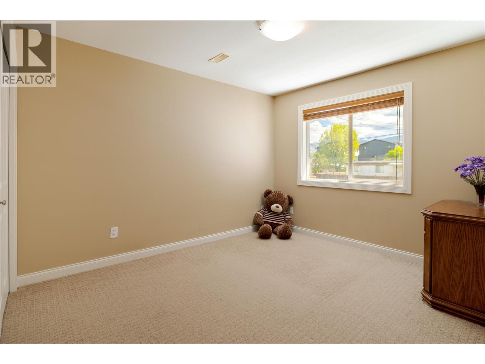 940 Mayfair Road, Kelowna, British Columbia  V1X 5G8 - Photo 18 - 10384512