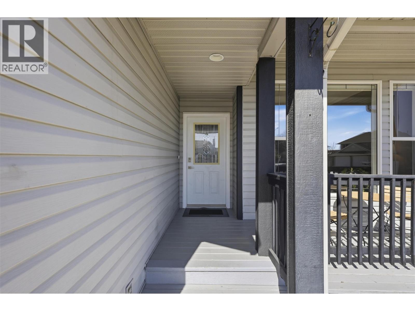827 Bramble Place, Kamloops, British Columbia  V1S 1Y6 - Photo 3 - 10385993