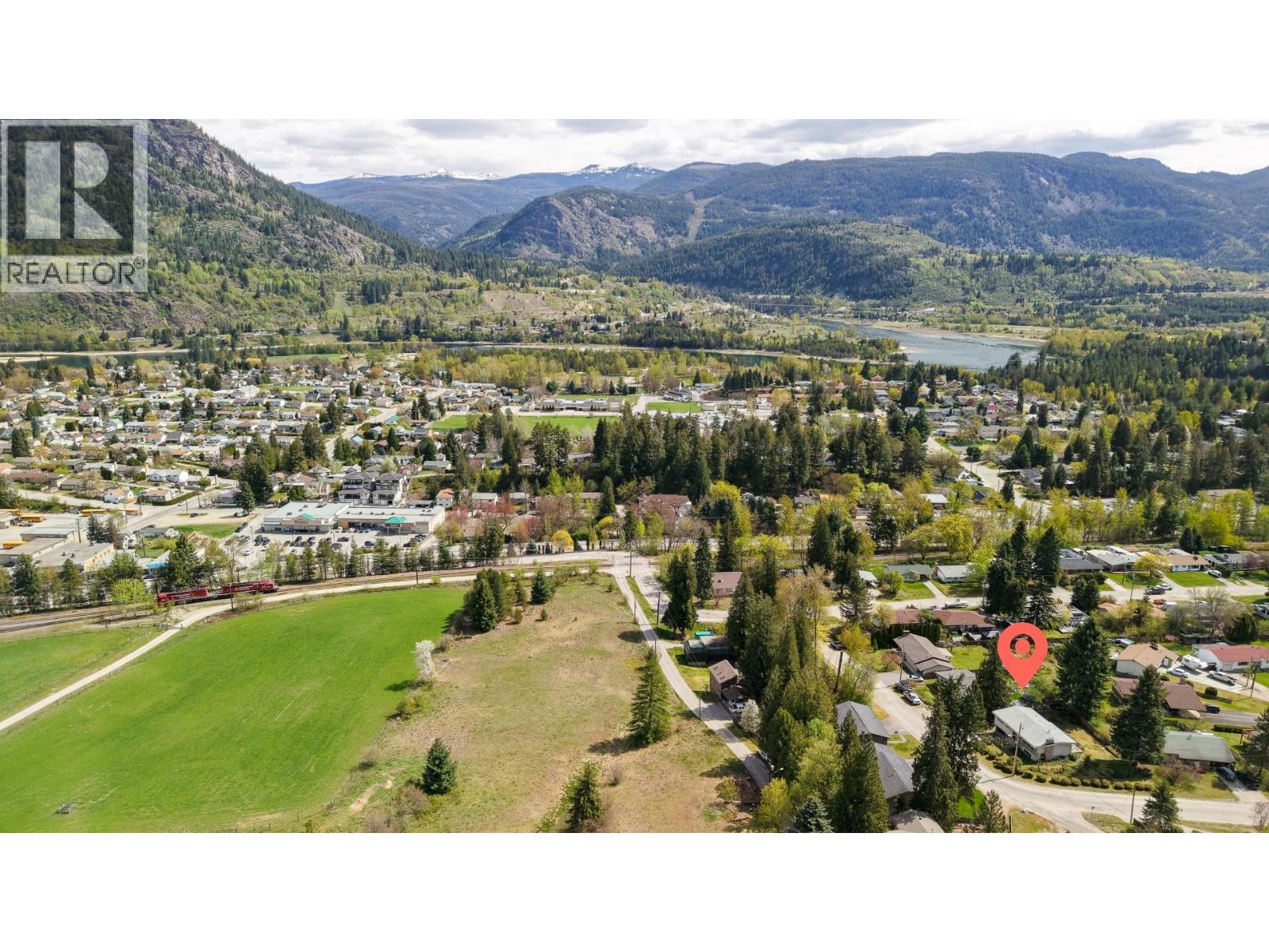 729 Lynnwood Crescent, Castlegar, British Columbia  V1N 1E4 - Photo 38 - 10384852