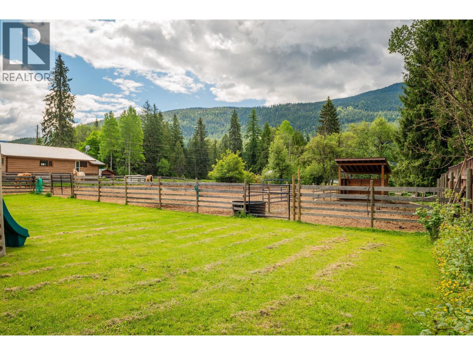 3452 Cemetery Road, Krestova, British Columbia  V0G 1H2 - Photo 43 - 10385793