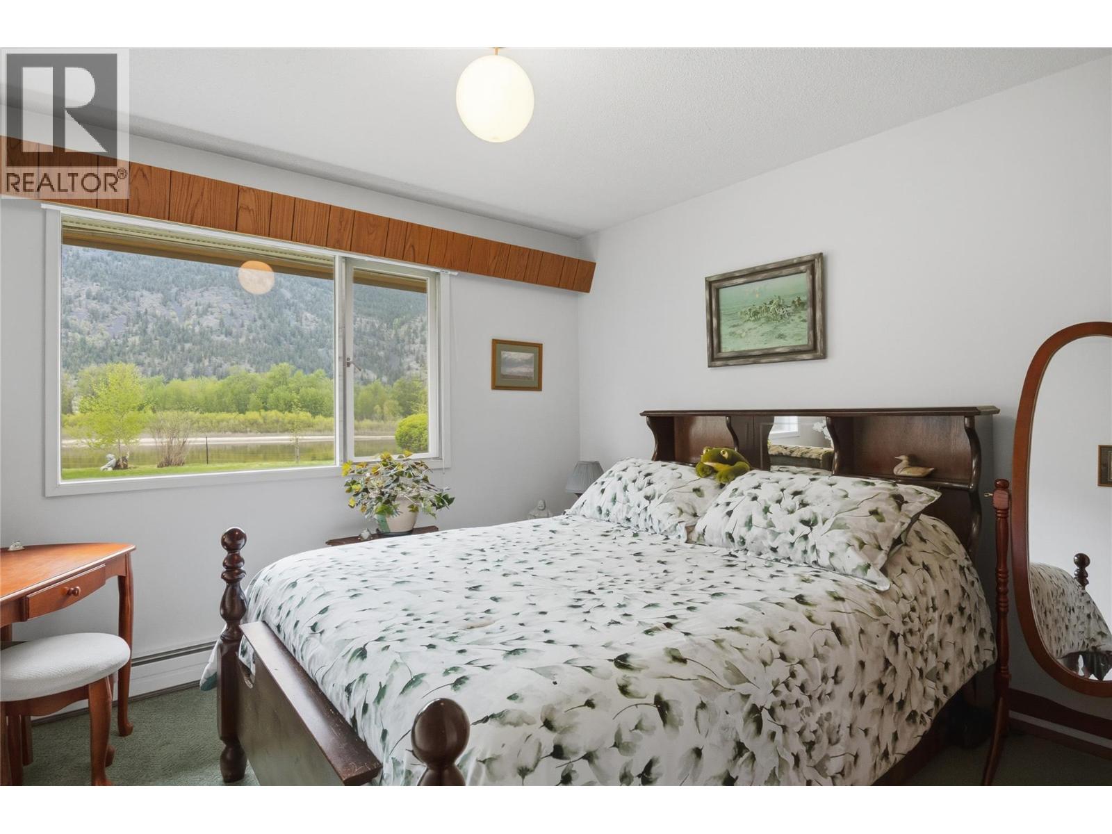 8753 Veteran Road, Vavenby, British Columbia  V0E 1Z2 - Photo 15 - 10385506