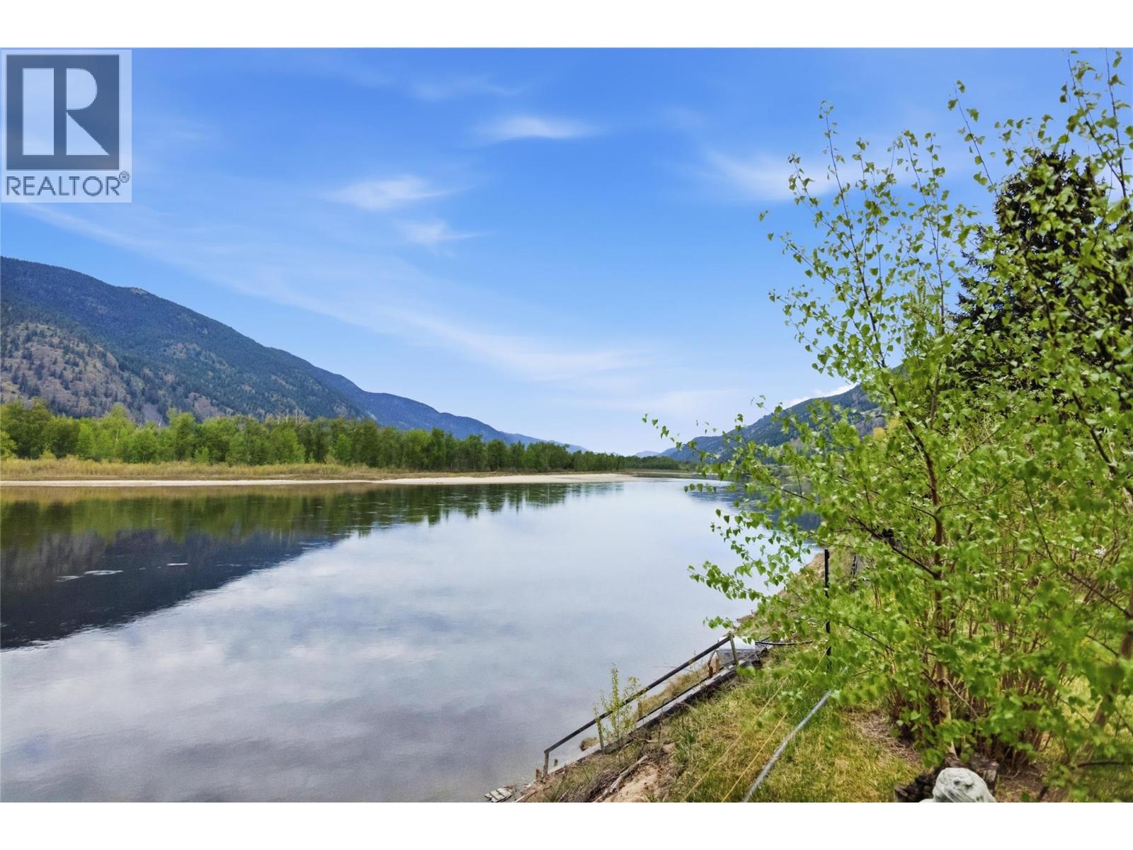 8753 Veteran Road, Vavenby, British Columbia  V0E 1Z2 - Photo 25 - 10385506