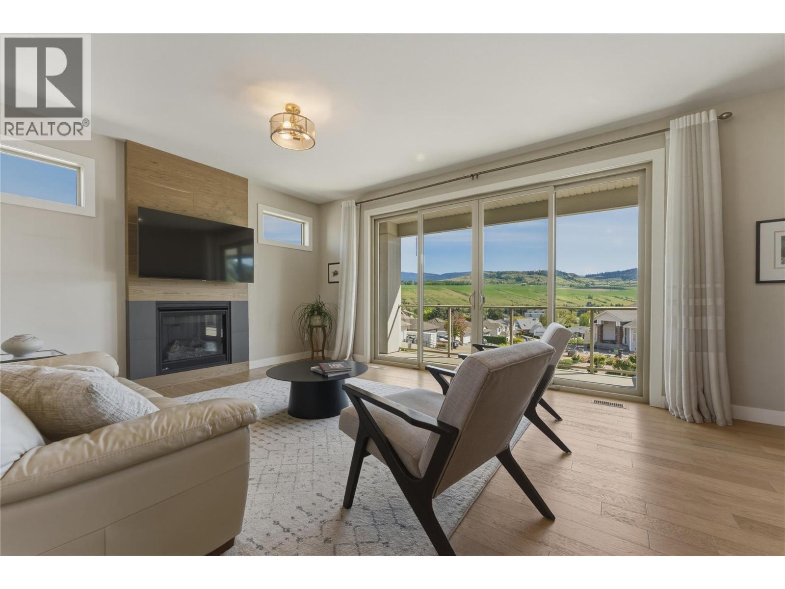5709 Richfield Place, Vernon, British Columbia  V1H 1A6 - Photo 5 - 10385487