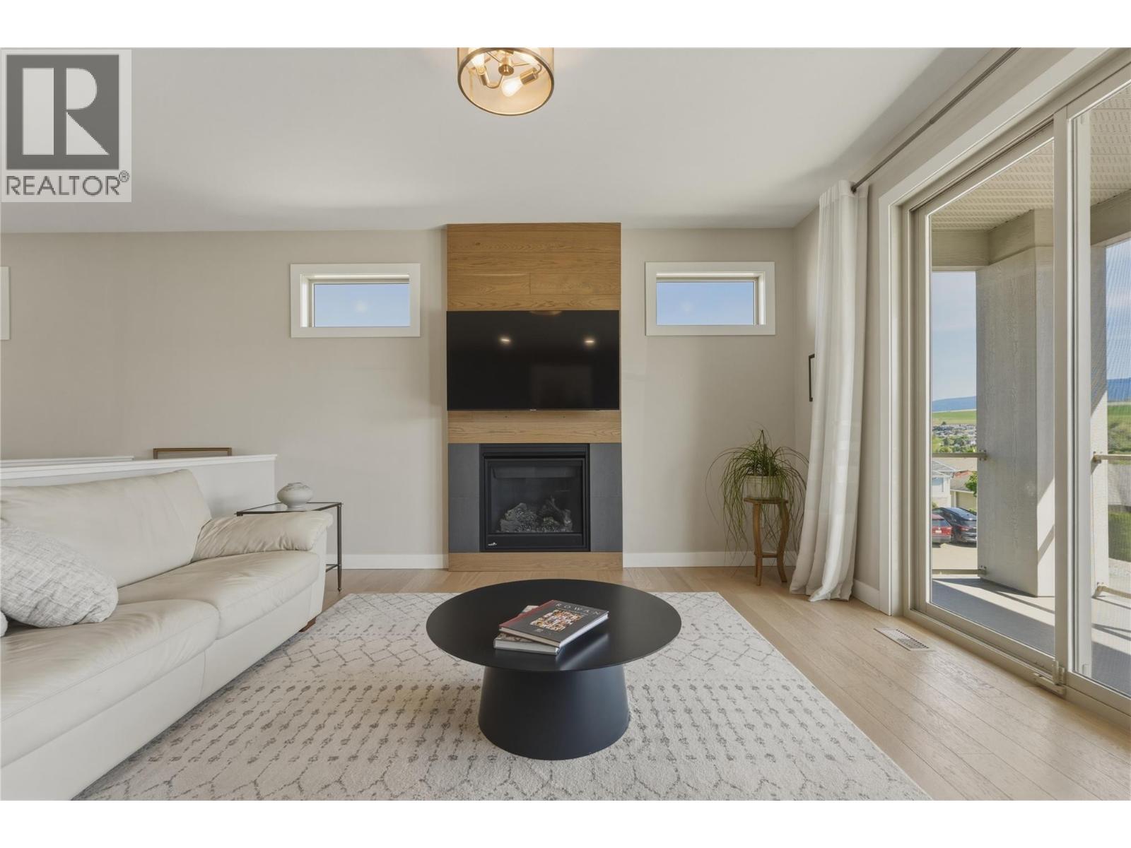 5709 Richfield Place, Vernon, British Columbia  V1H 1A6 - Photo 7 - 10385487