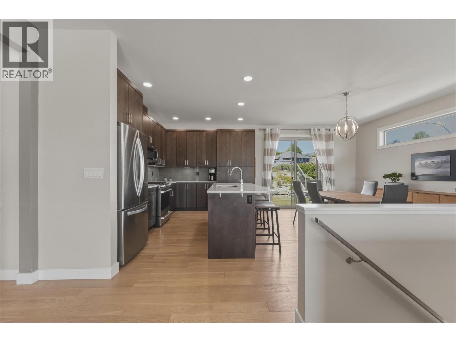 5709 Richfield Place, Vernon, British Columbia  V1H 1A6 - Photo 9 - 10385487
