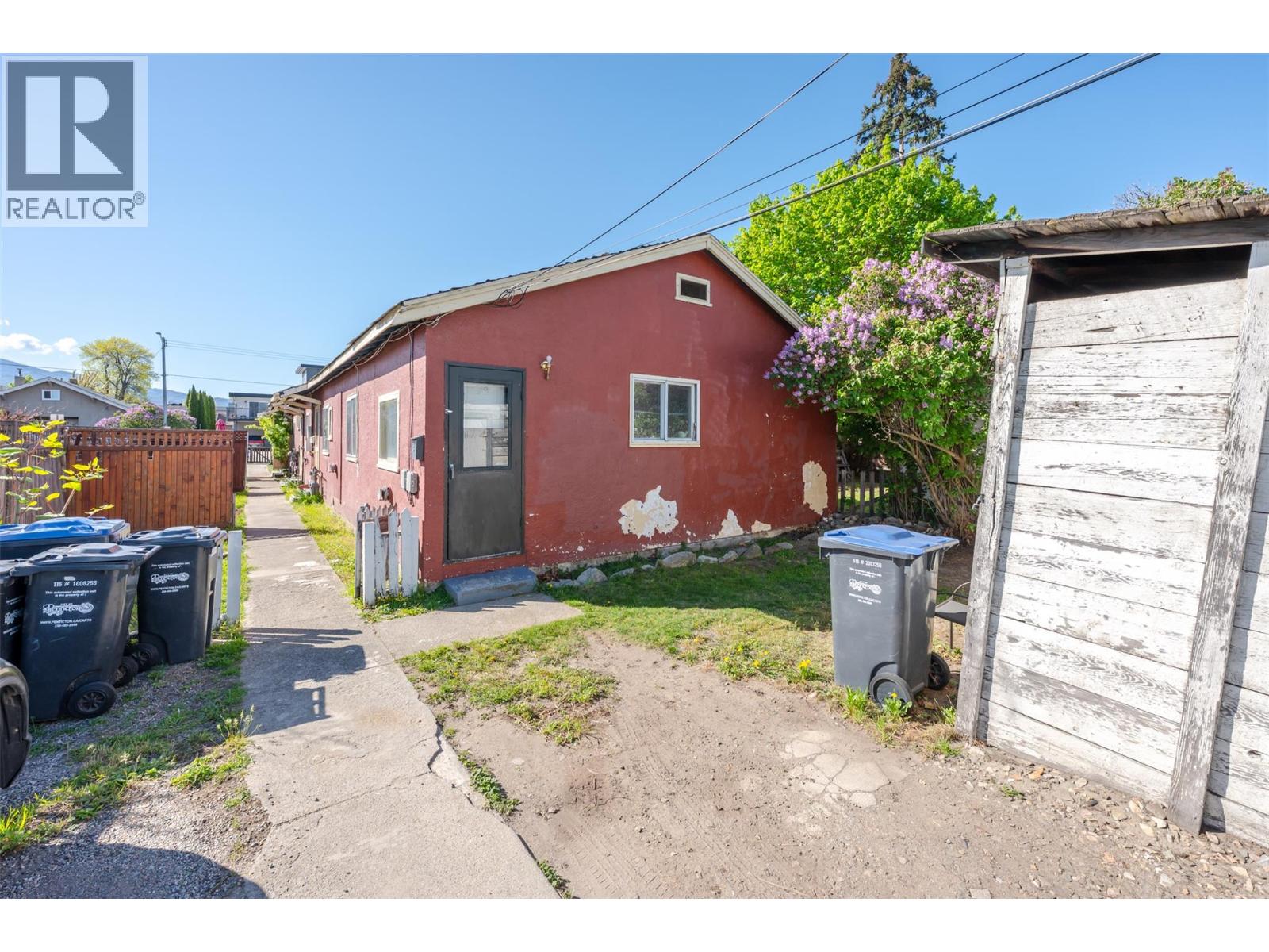 329 Nanaimo Avenue W, Penticton, British Columbia  V2A 1N8 - Photo 10 - 10385979