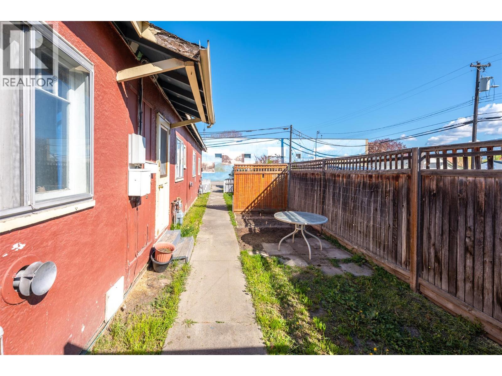 329 Nanaimo Avenue W, Penticton, British Columbia  V2A 1N8 - Photo 6 - 10385979