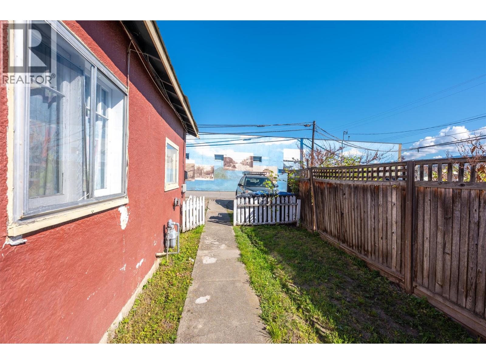 329 Nanaimo Avenue W, Penticton, British Columbia  V2A 1N8 - Photo 8 - 10385979