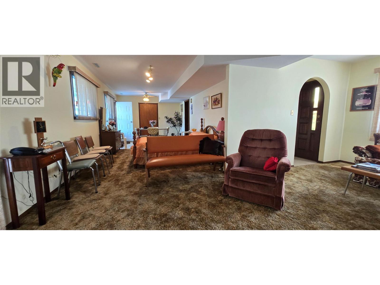 26 Bayview Crescent, Osoyoos, British Columbia  V0H 1v6 - Photo 8 - 10385909