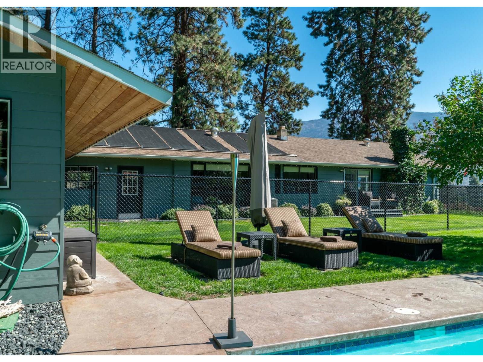 483 Pinehill Road, Oliver, British Columbia  V0H 1T5 - Photo 19 - 10386012