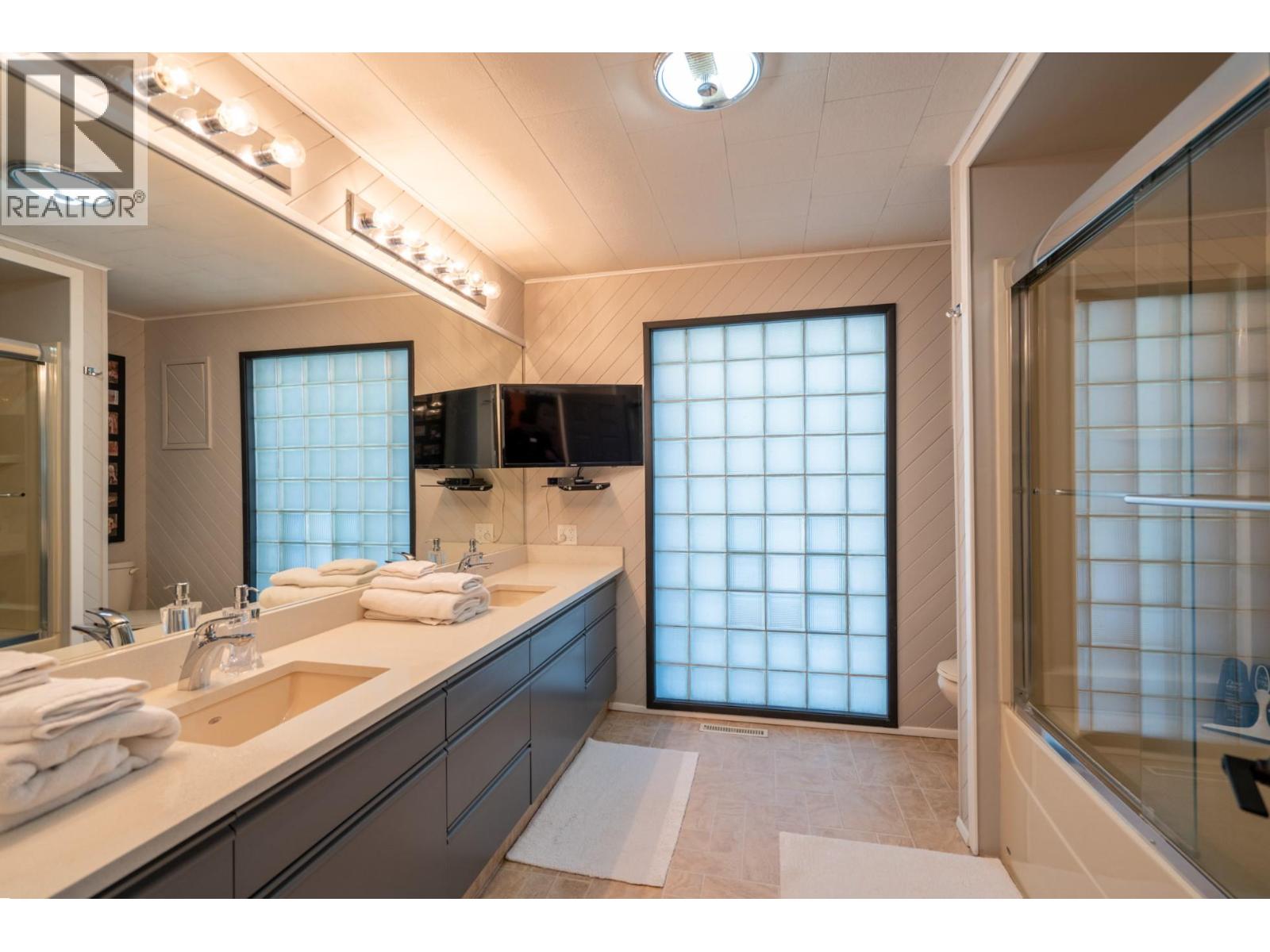 483 Pinehill Road, Oliver, British Columbia  V0H 1T5 - Photo 47 - 10386012