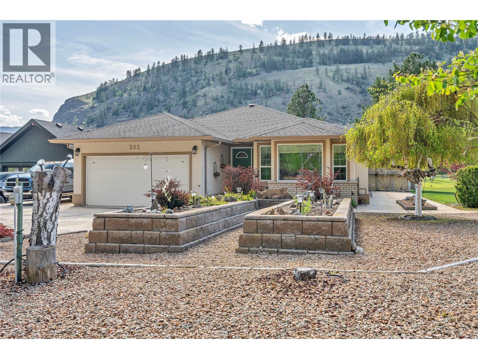 202 Range Road, Kaleden, British Columbia  V0H 1K0 - Photo 2 - 10385167