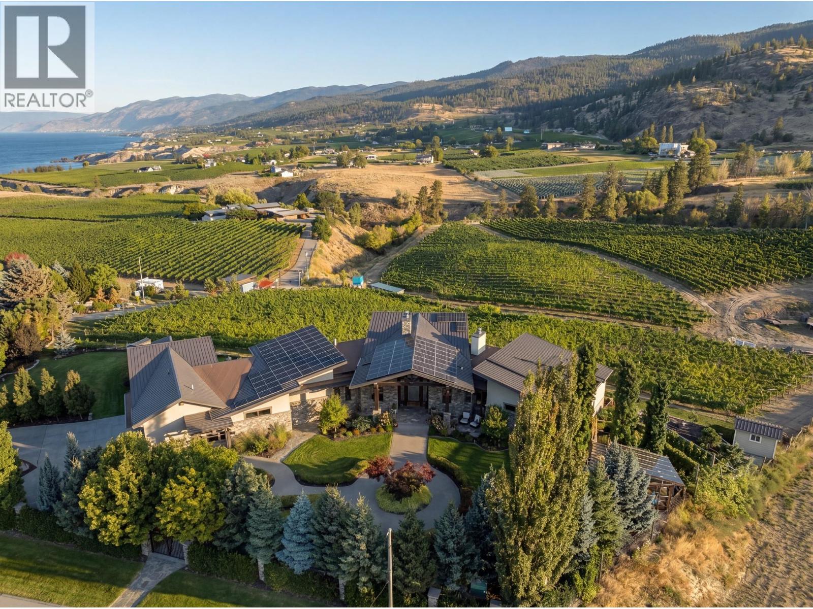 1291 Corbishley Avenue, Penticton, British Columbia  V2A 8V2 - Photo 3 - 10385852