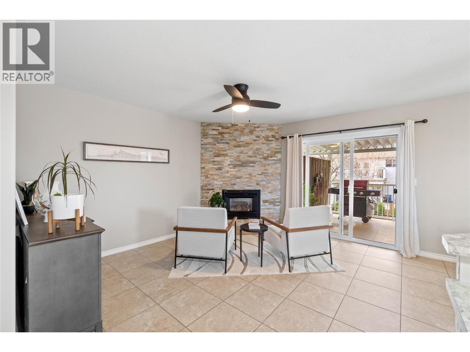 2324 Abbeyglen Way, Kamloops, British Columbia  V1S 1V6 - Photo 13 - 10385533